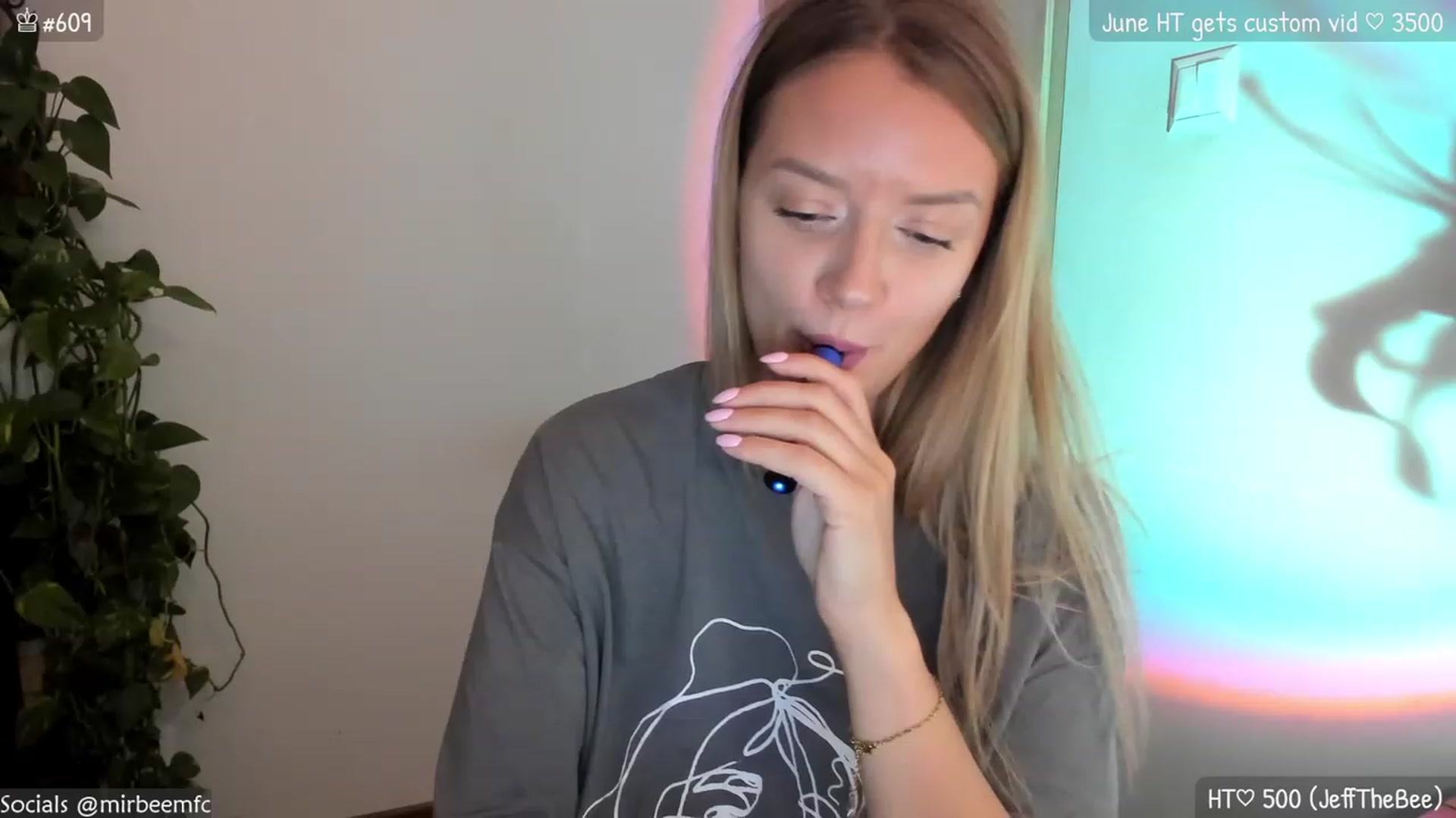 Gallery image thumbnail from MirBee's myfreecams stream on, 06/27/2023, 23:14 image 10 of 20