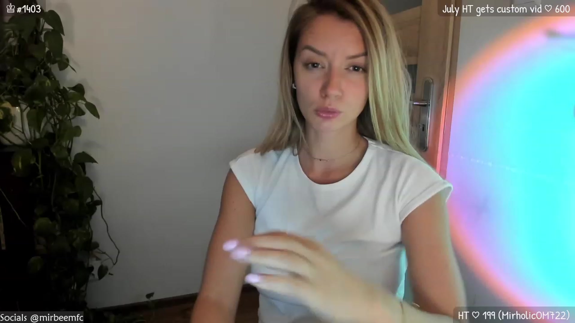 Gallery image thumbnail from MirBee's myfreecams stream on, 07/04/2023, 22:42 image 11 of 20