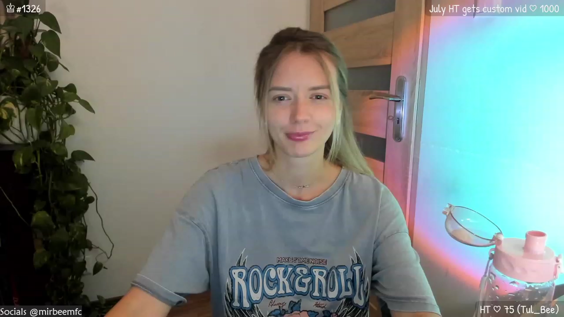 Gallery image thumbnail from MirBee's myfreecams stream on, 07/06/2023, 22:42 image 17 of 20