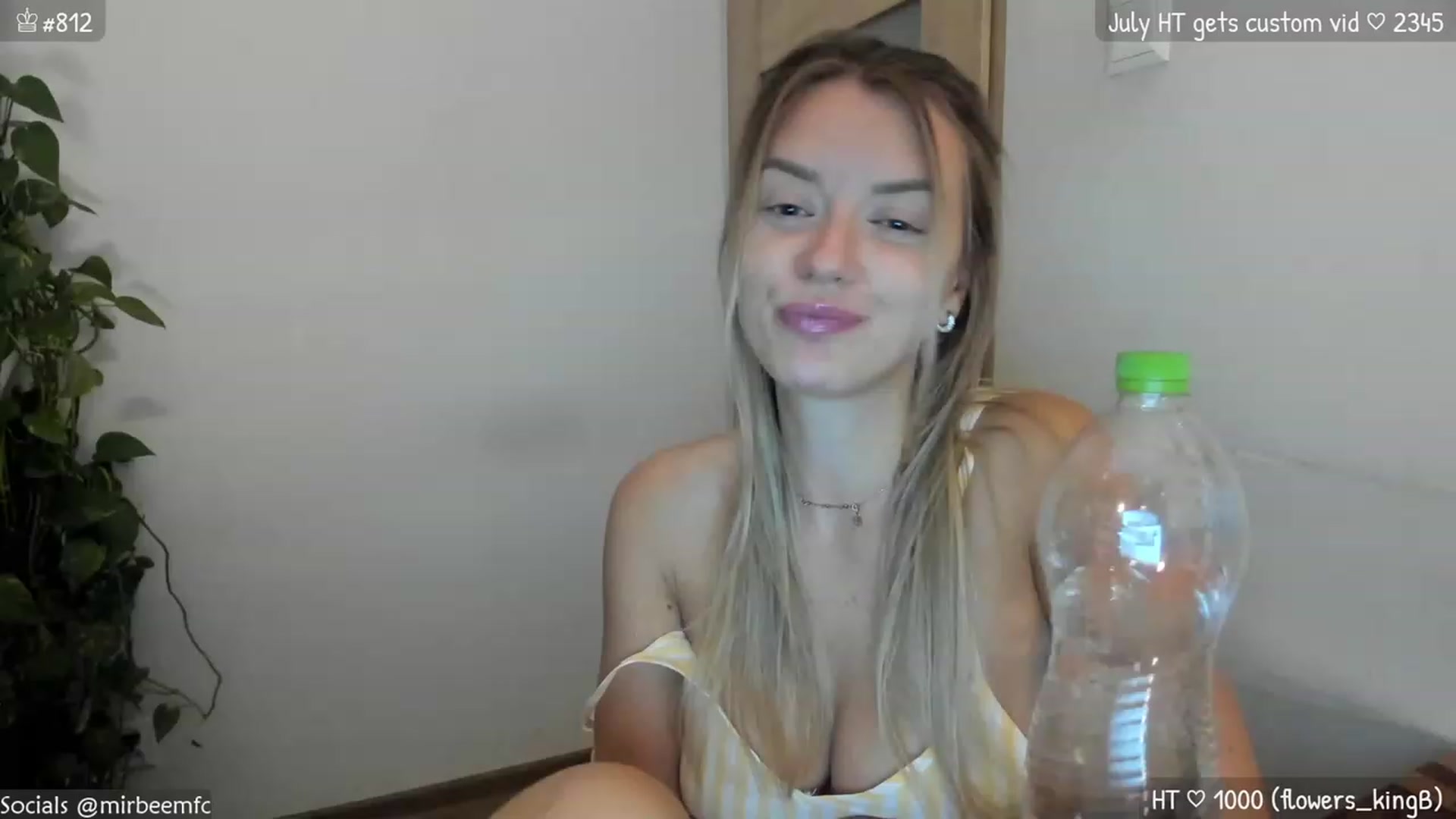 Gallery image thumbnail from MirBee's myfreecams stream on, 07/09/2023, 23:18 image 5 of 20