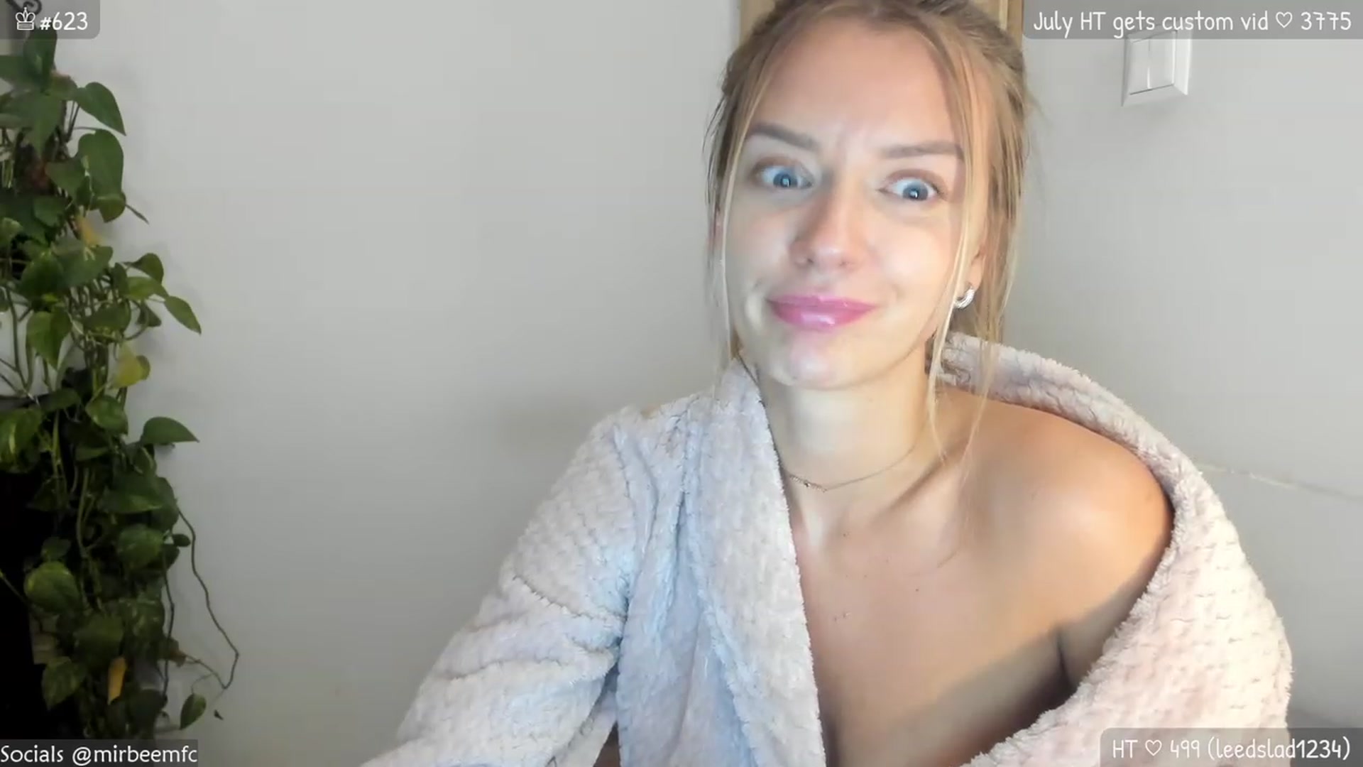 Gallery image thumbnail from MirBee's myfreecams stream on, 07/13/2023, 23:22 image 19 of 20