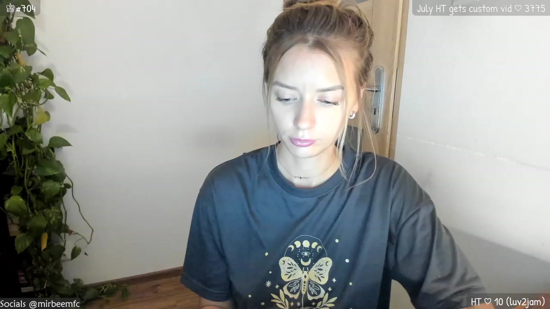 Gallery image thumbnail from MirBee's myfreecams stream on, 07/13/2023, 23:22 image 2 of 20