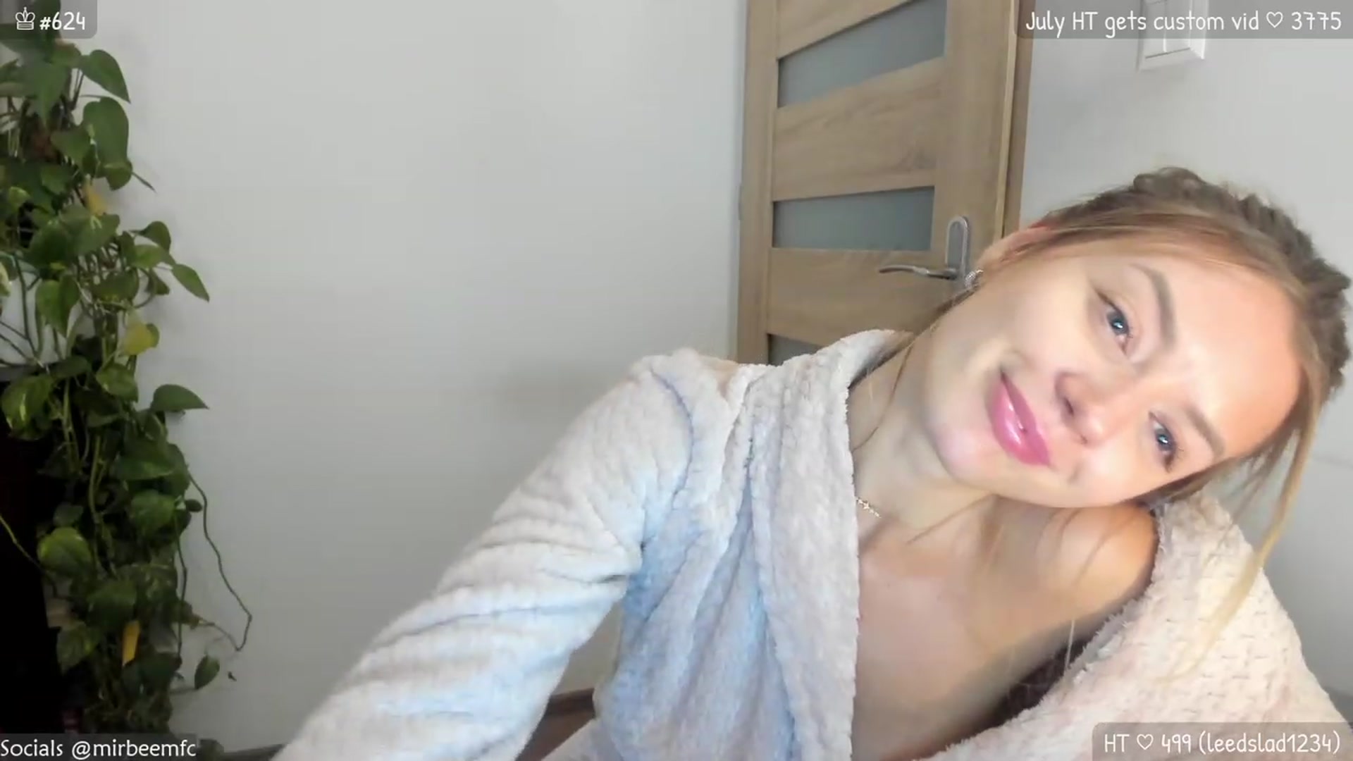 Gallery image thumbnail from MirBee's myfreecams stream on, 07/13/2023, 23:22 image 20 of 20