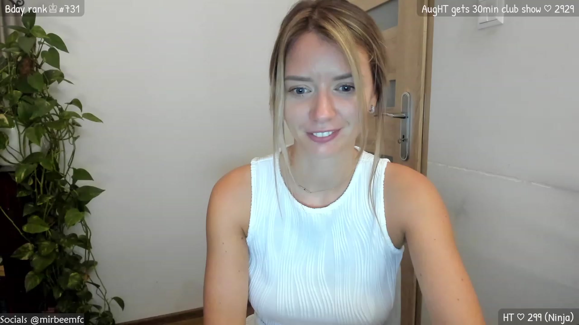 Gallery image thumbnail from MirBee's myfreecams stream on, 08/06/2023, 22:49 image 9 of 20