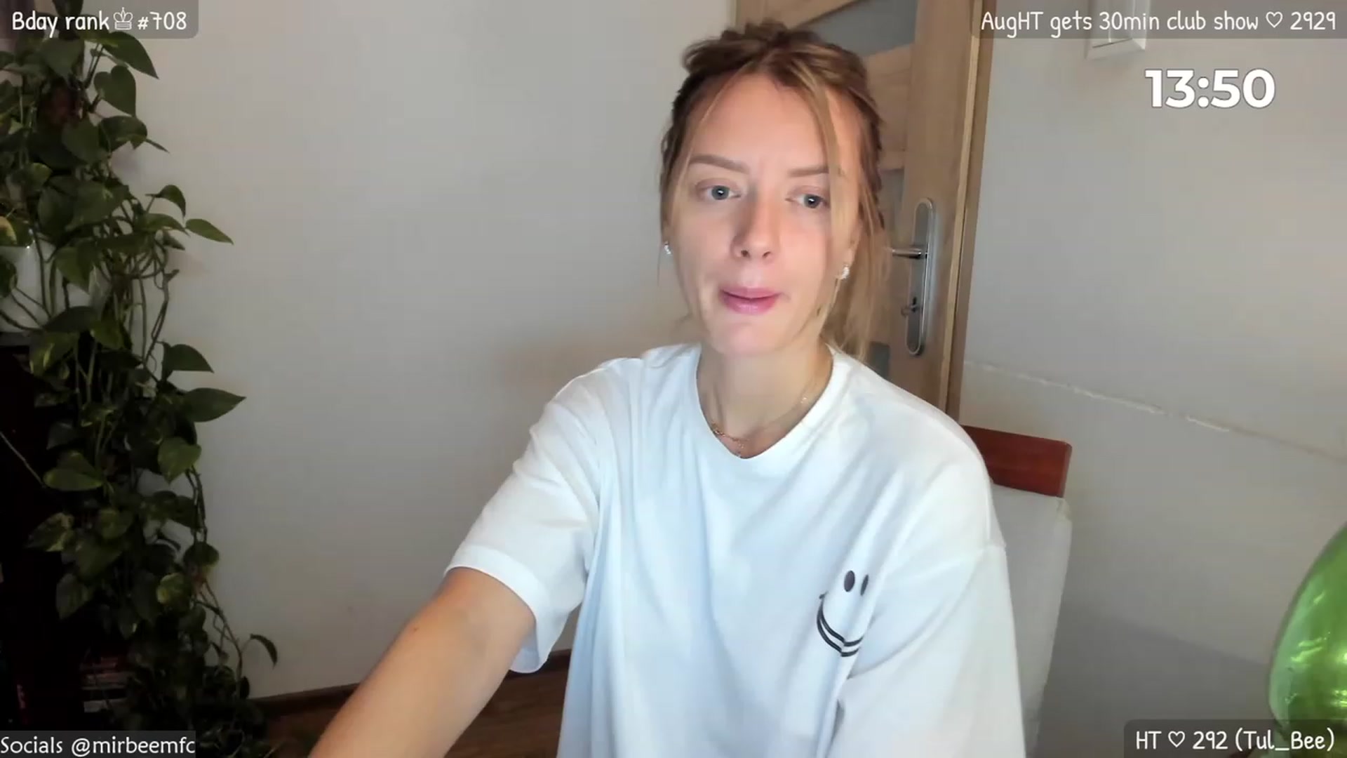 Gallery image thumbnail from MirBee's myfreecams stream on, 08/08/2023, 22:50 image 4 of 20