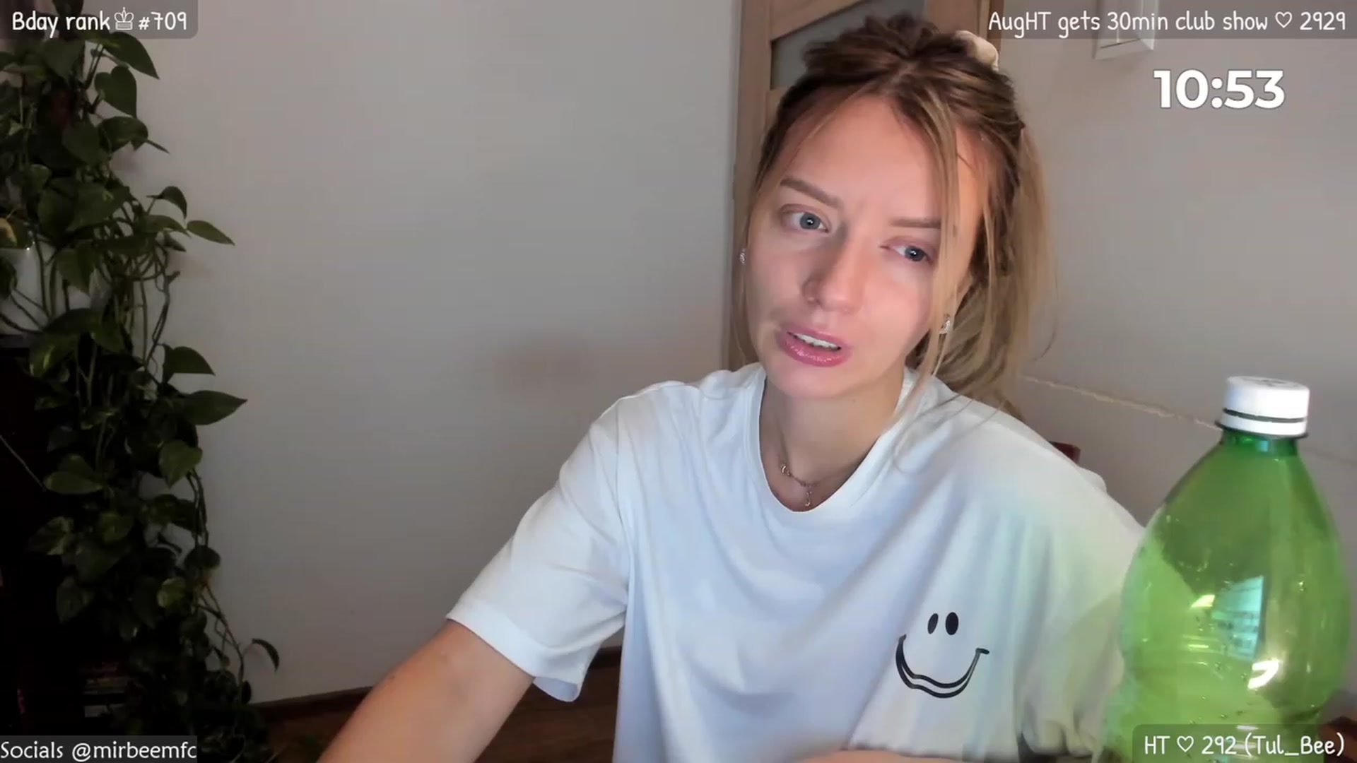 Gallery image thumbnail from MirBee's myfreecams stream on, 08/08/2023, 22:50 image 7 of 20