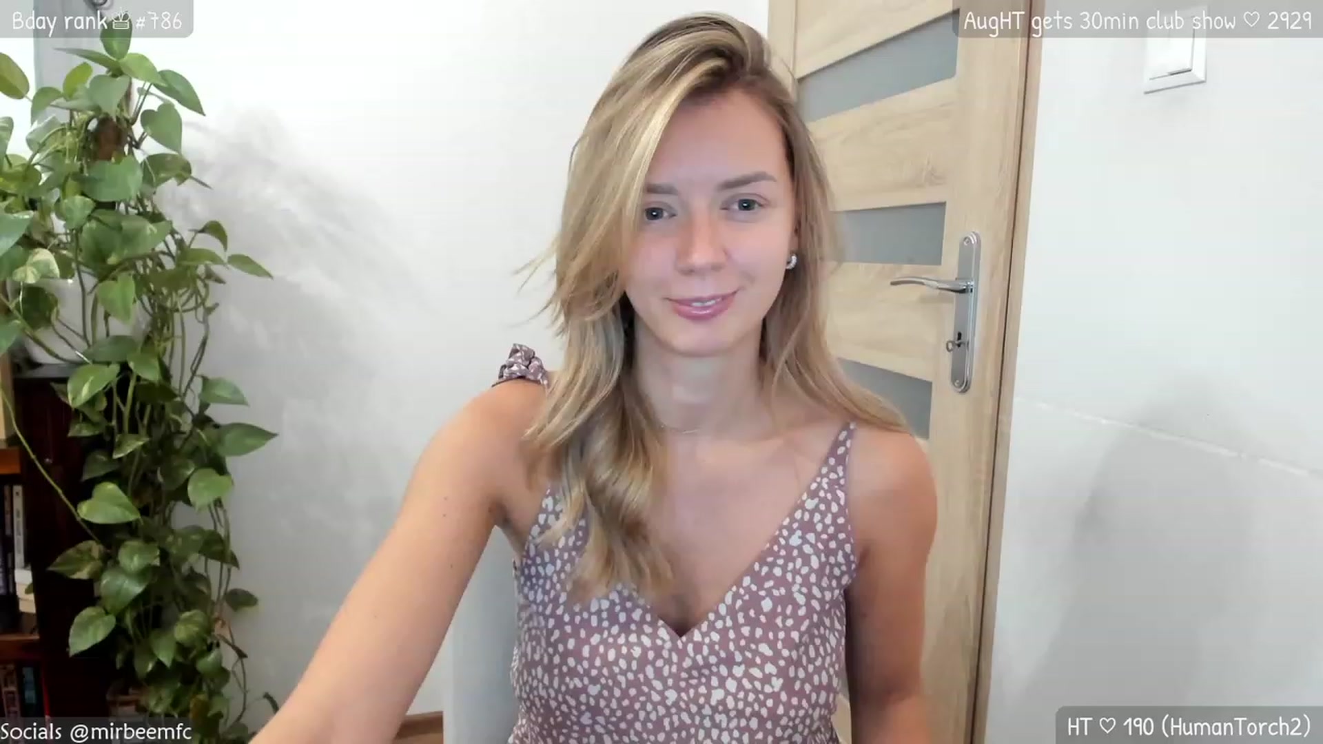 Gallery image thumbnail from MirBee's myfreecams stream on, 08/09/2023, 23:14 image 13 of 20