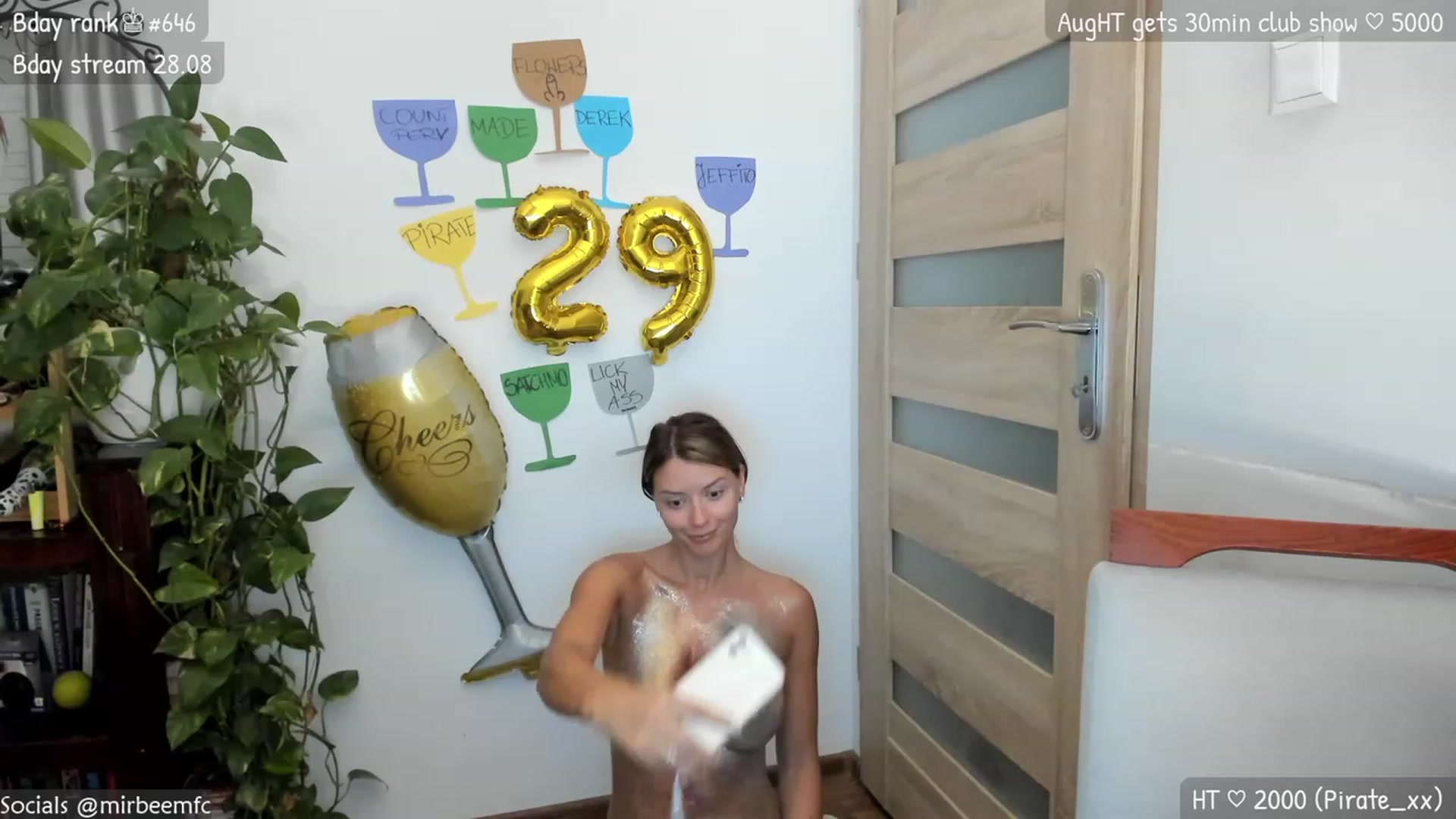 Gallery image thumbnail from MirBee's myfreecams stream on, 08/29/2023, 02:01 image 16 of 20