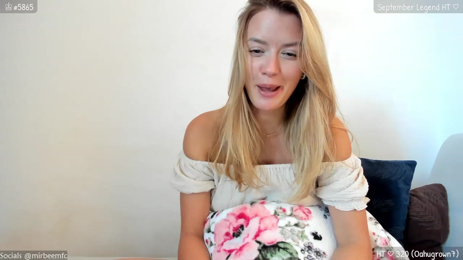 Gallery image thumbnail from MirBee's myfreecams stream on, 09/05/2023, 15:01 image 13 of 20