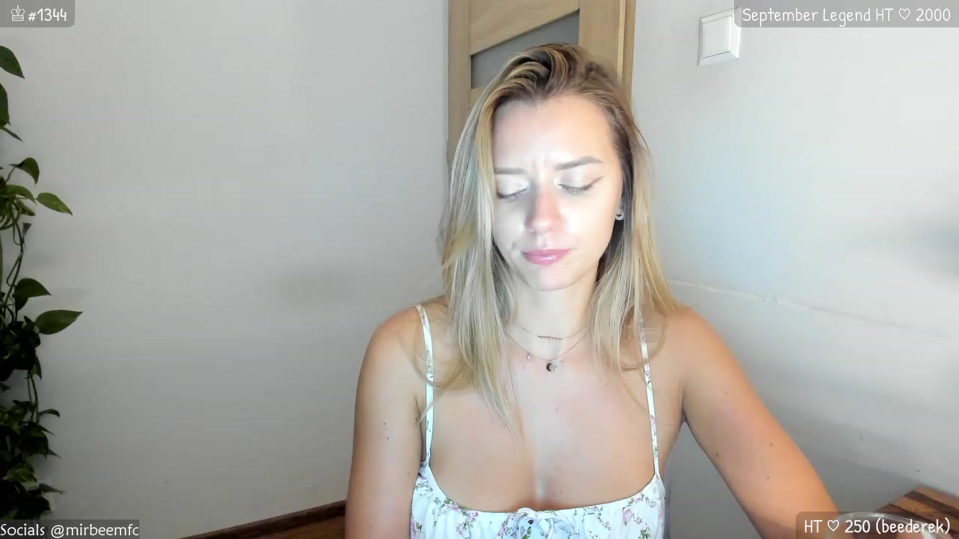 Gallery image thumbnail from MirBee's myfreecams stream on, 09/13/2023, 22:44 image 9 of 20
