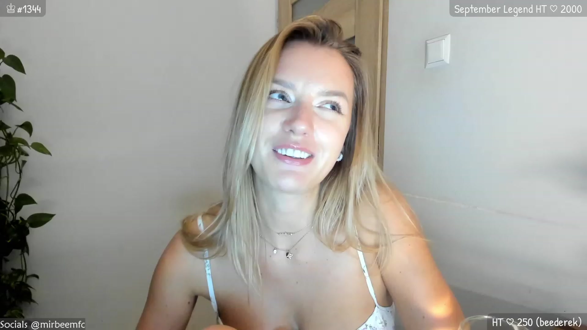 Gallery image thumbnail from MirBee's myfreecams stream on, 09/13/2023, 22:44 image 7 of 20