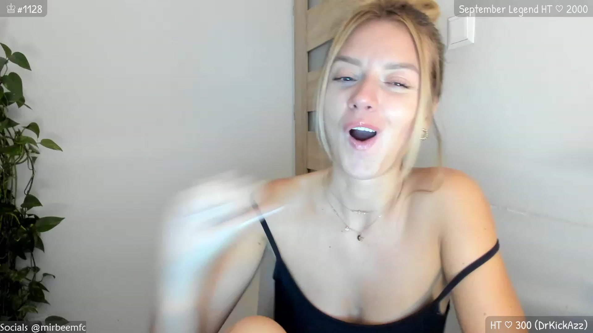 Gallery image thumbnail from MirBee's myfreecams stream on, 09/14/2023, 22:51 image 7 of 20