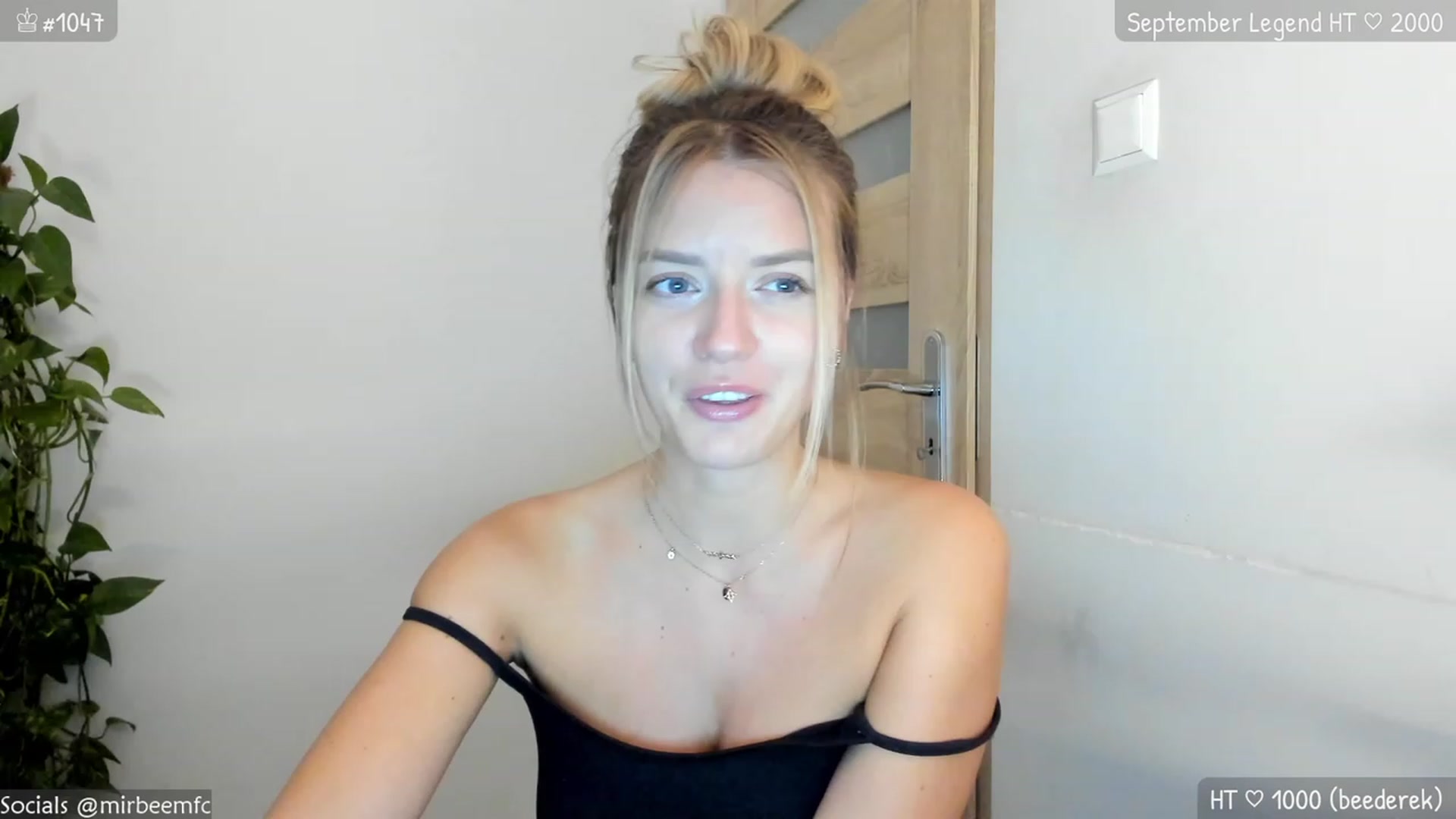 Gallery image thumbnail from MirBee's myfreecams stream on, 09/15/2023, 24:47 image 6 of 20