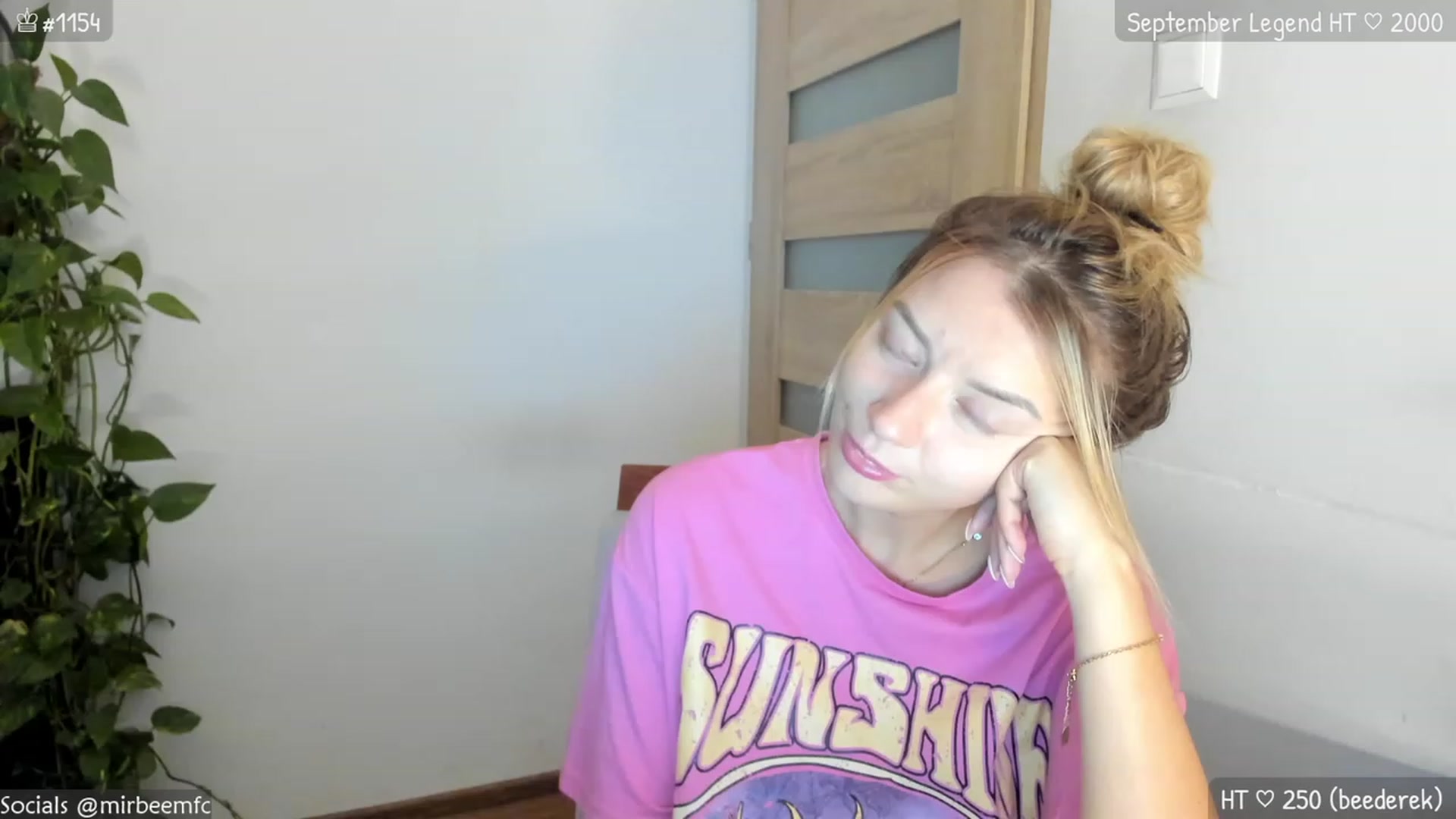 Gallery image thumbnail from MirBee's myfreecams stream on, 09/16/2023, 22:50 image 11 of 20