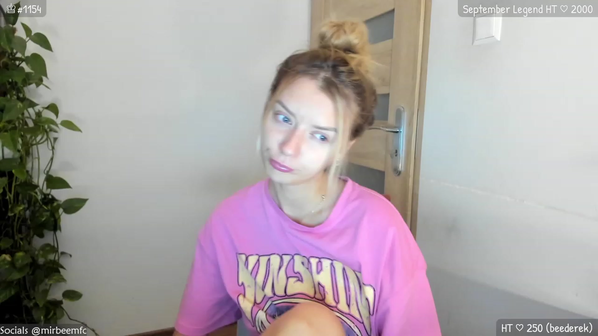 Gallery image thumbnail from MirBee's myfreecams stream on, 09/16/2023, 22:50 image 10 of 20