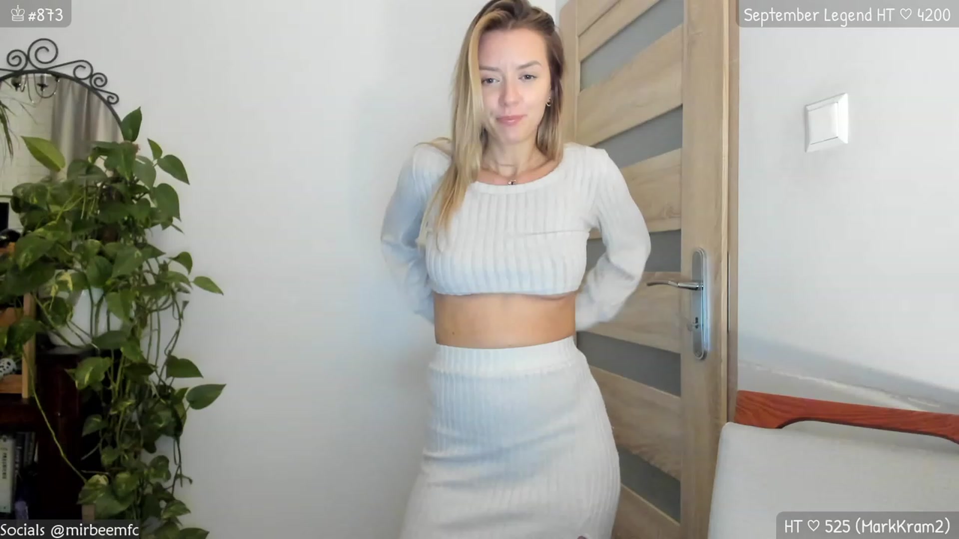Gallery image thumbnail from MirBee's myfreecams stream on, 09/20/2023, 23:22 image 4 of 20