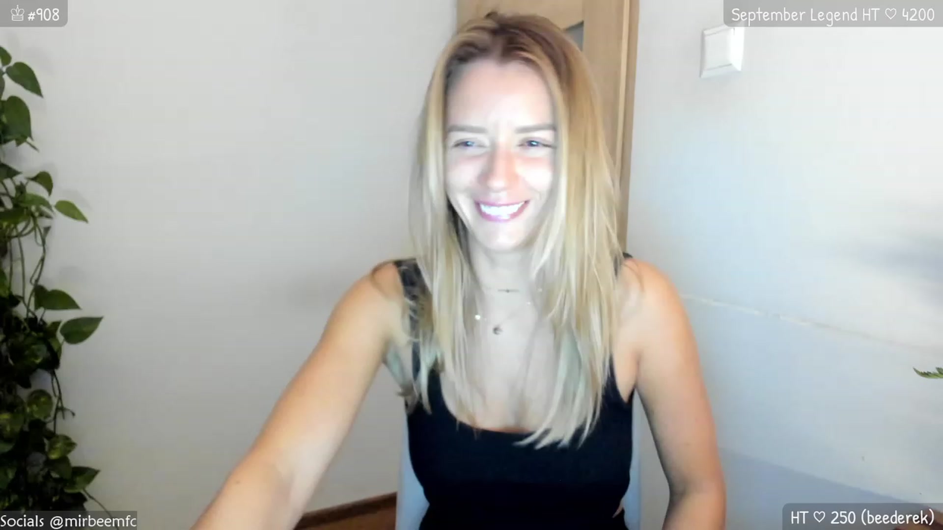 Gallery image thumbnail from MirBee's myfreecams stream on, 09/25/2023, 22:06 image 12 of 20