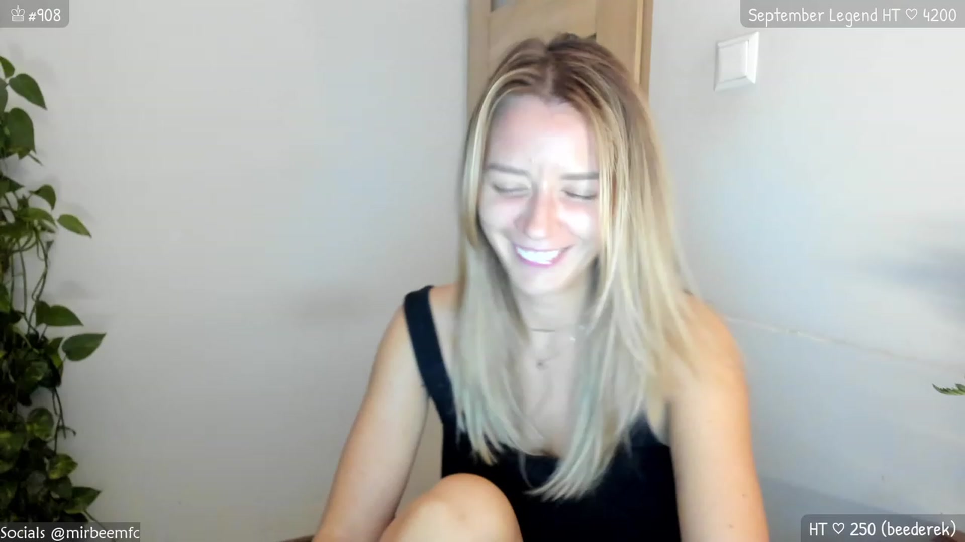 Gallery image thumbnail from MirBee's myfreecams stream on, 09/25/2023, 22:06 image 15 of 20