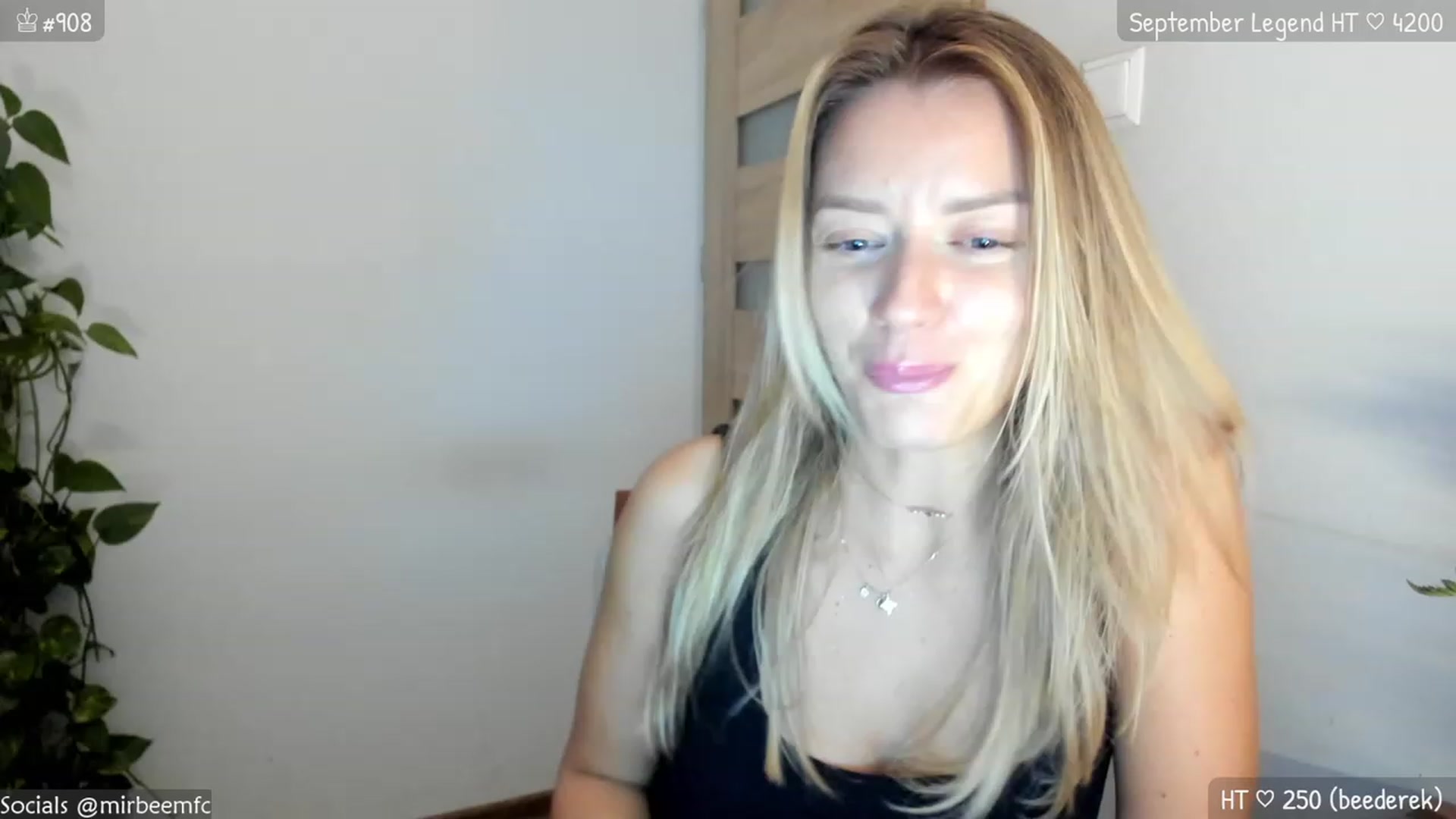 Gallery image thumbnail from MirBee's myfreecams stream on, 09/25/2023, 22:06 image 13 of 20