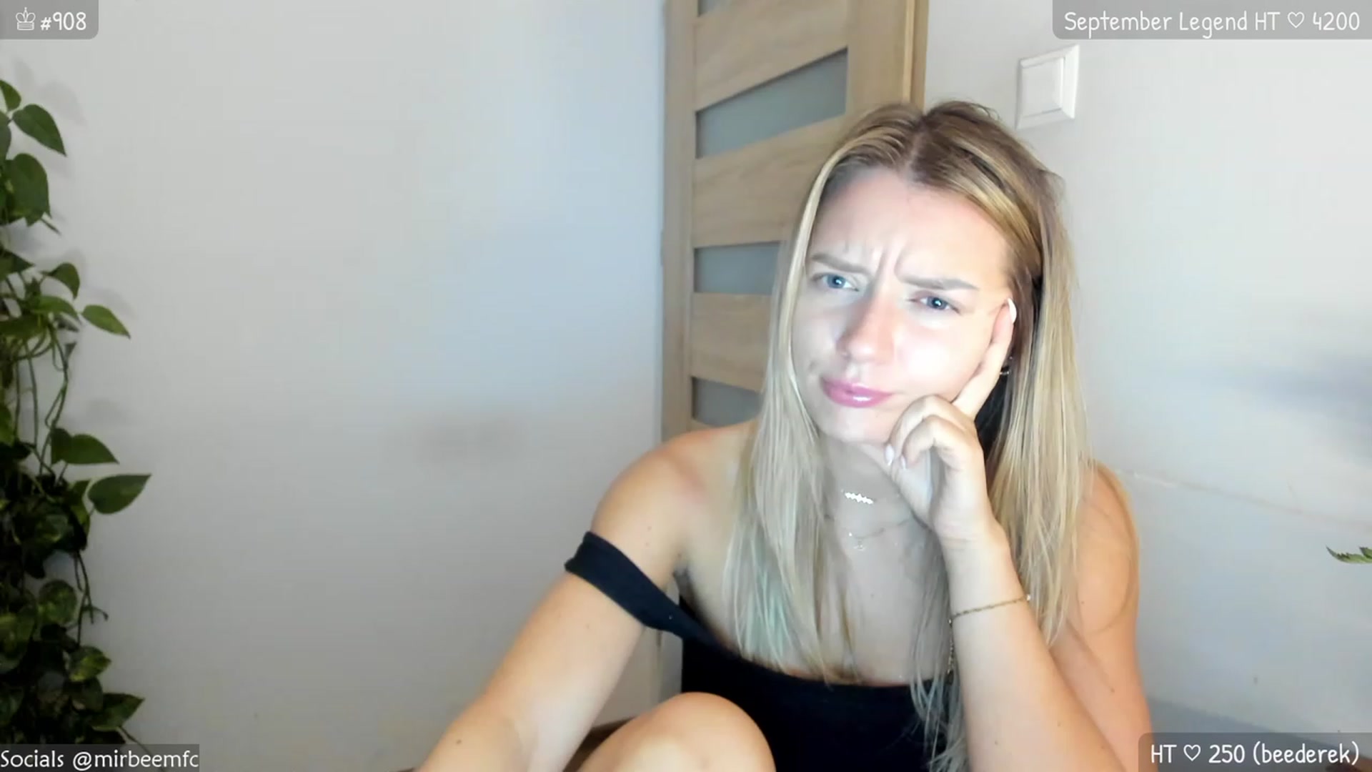 Gallery image thumbnail from MirBee's myfreecams stream on, 09/25/2023, 22:06 image 18 of 20