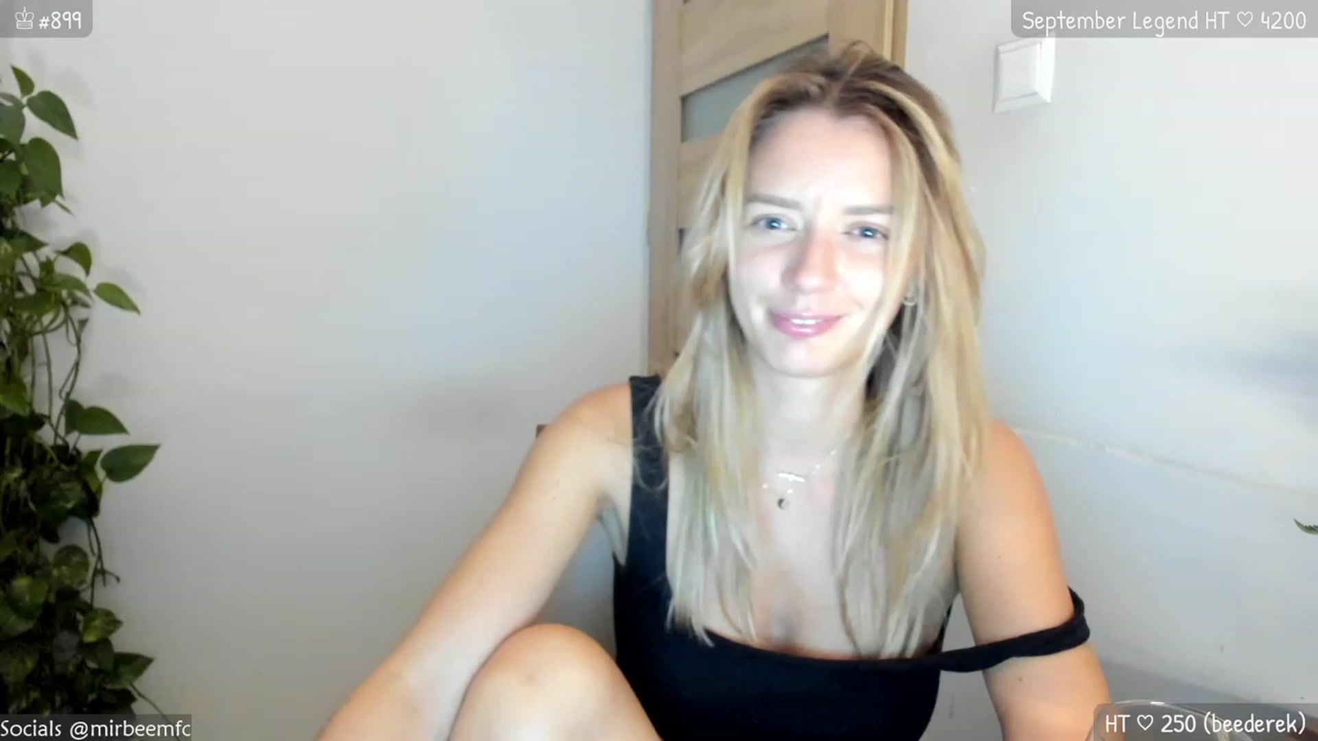 Gallery image thumbnail from MirBee's myfreecams stream on, 09/25/2023, 23:31 image 13 of 20