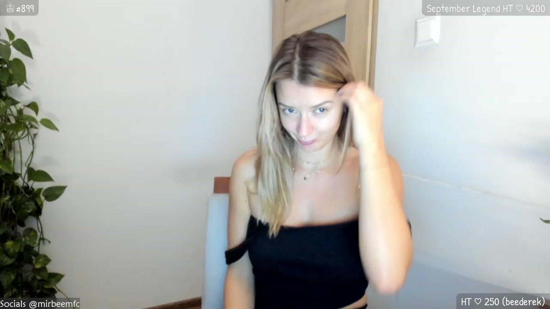 Gallery image thumbnail from MirBee's myfreecams stream on, 09/25/2023, 23:31 image 9 of 20