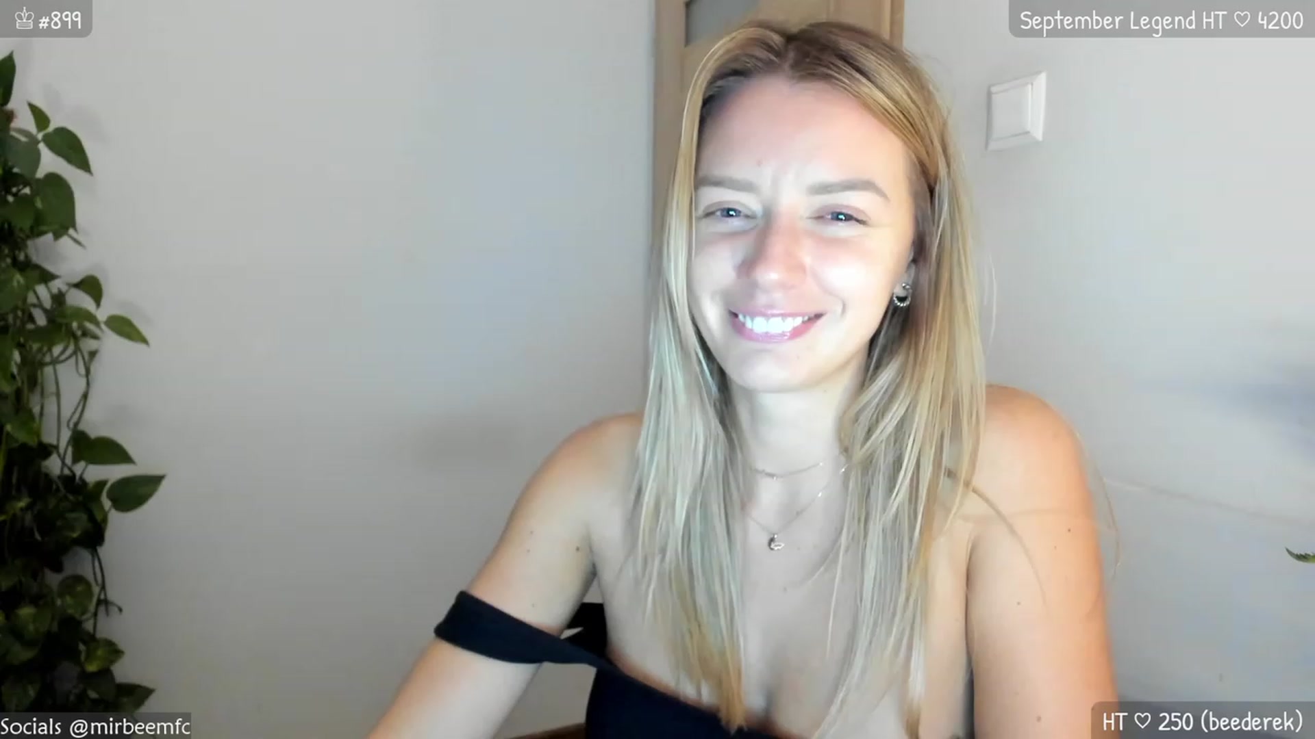 Gallery image thumbnail from MirBee's myfreecams stream on, 09/25/2023, 23:31 image 5 of 20