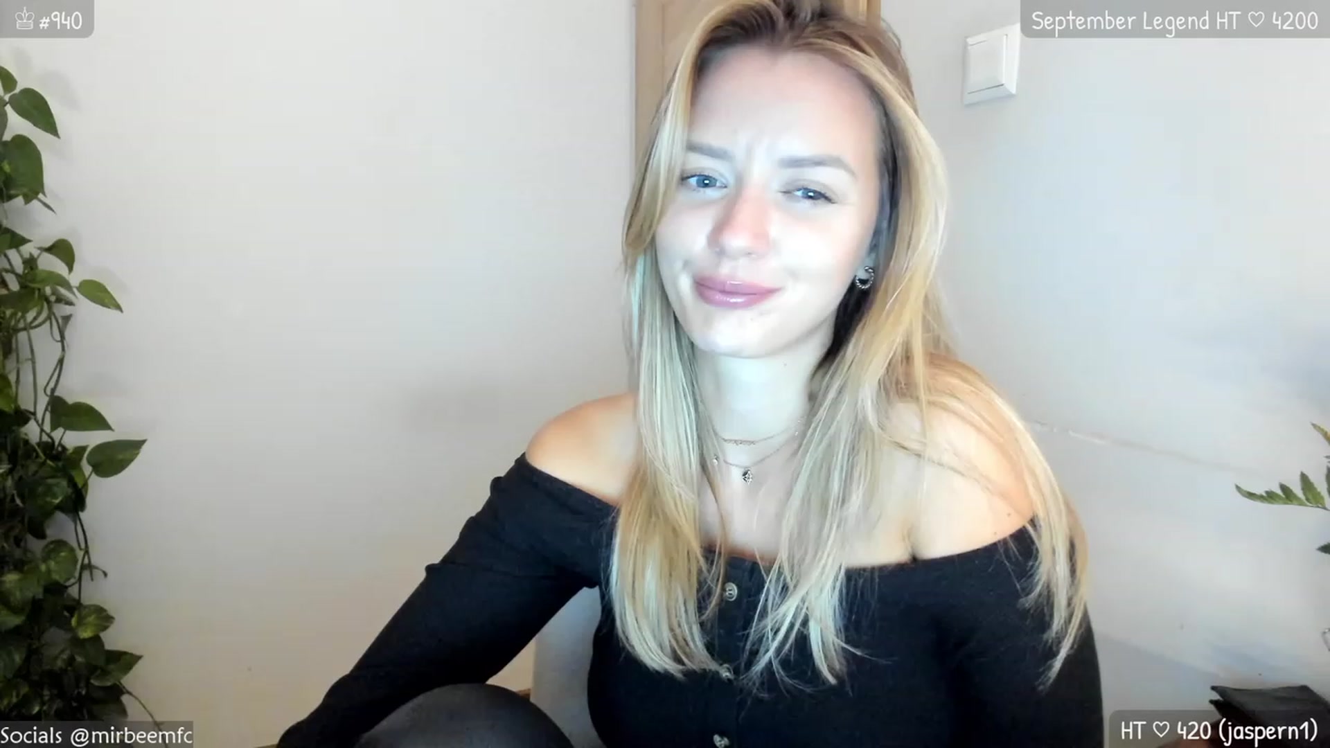 Gallery image thumbnail from MirBee's myfreecams stream on, 09/27/2023, 22:19 image 11 of 20