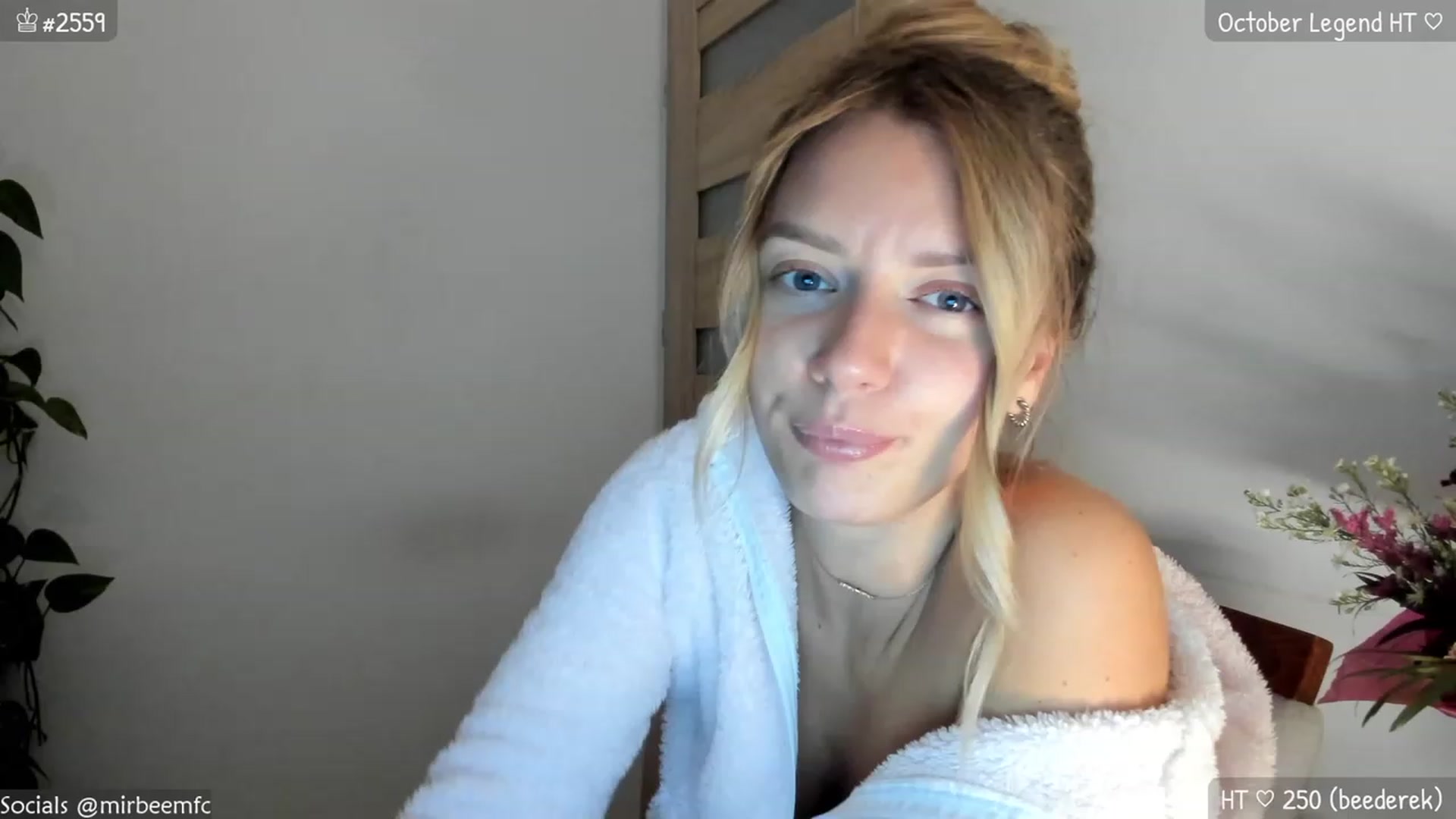 Gallery image thumbnail from MirBee's myfreecams stream on, 10/03/2023, 24:51 image 4 of 20