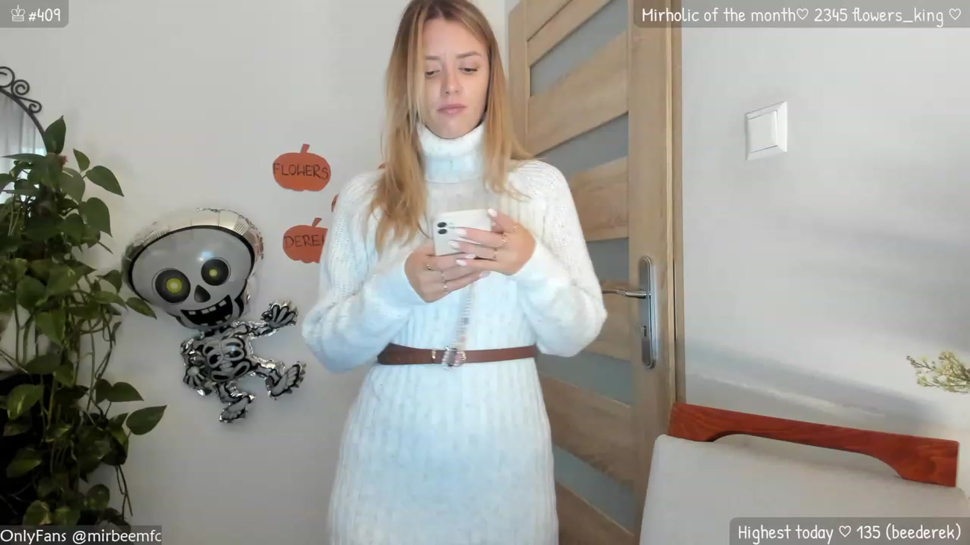 Gallery image thumbnail from MirBee's myfreecams stream on, 10/05/2023, 15:18 image 7 of 20