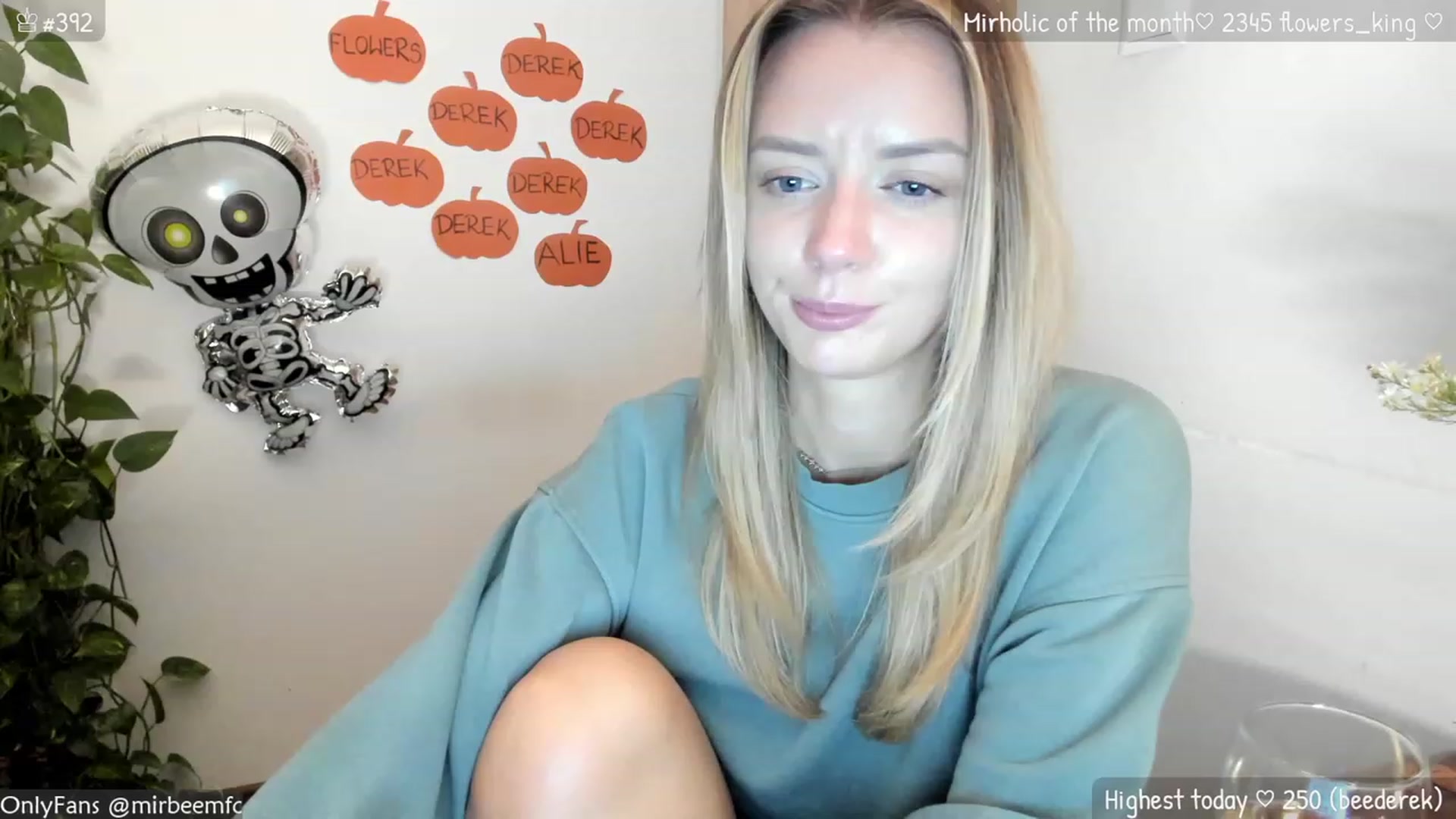 Gallery image thumbnail from MirBee's myfreecams stream on, 10/05/2023, 22:30 image 16 of 20