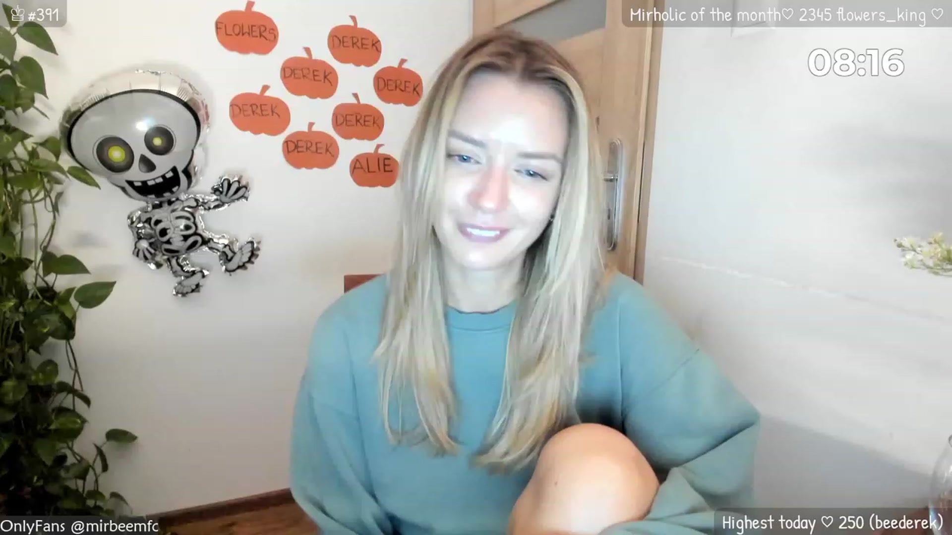 Gallery image thumbnail from MirBee's myfreecams stream on, 10/05/2023, 22:30 image 8 of 20