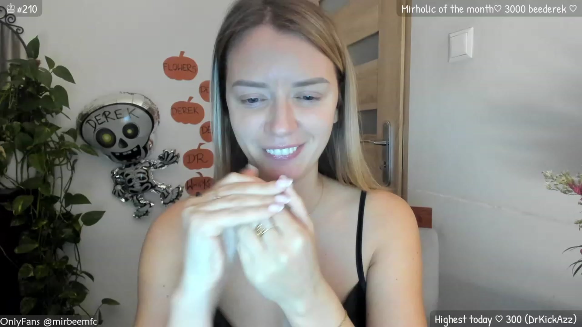 Gallery image thumbnail from MirBee's myfreecams stream on, 10/09/2023, 24:26 image 9 of 20