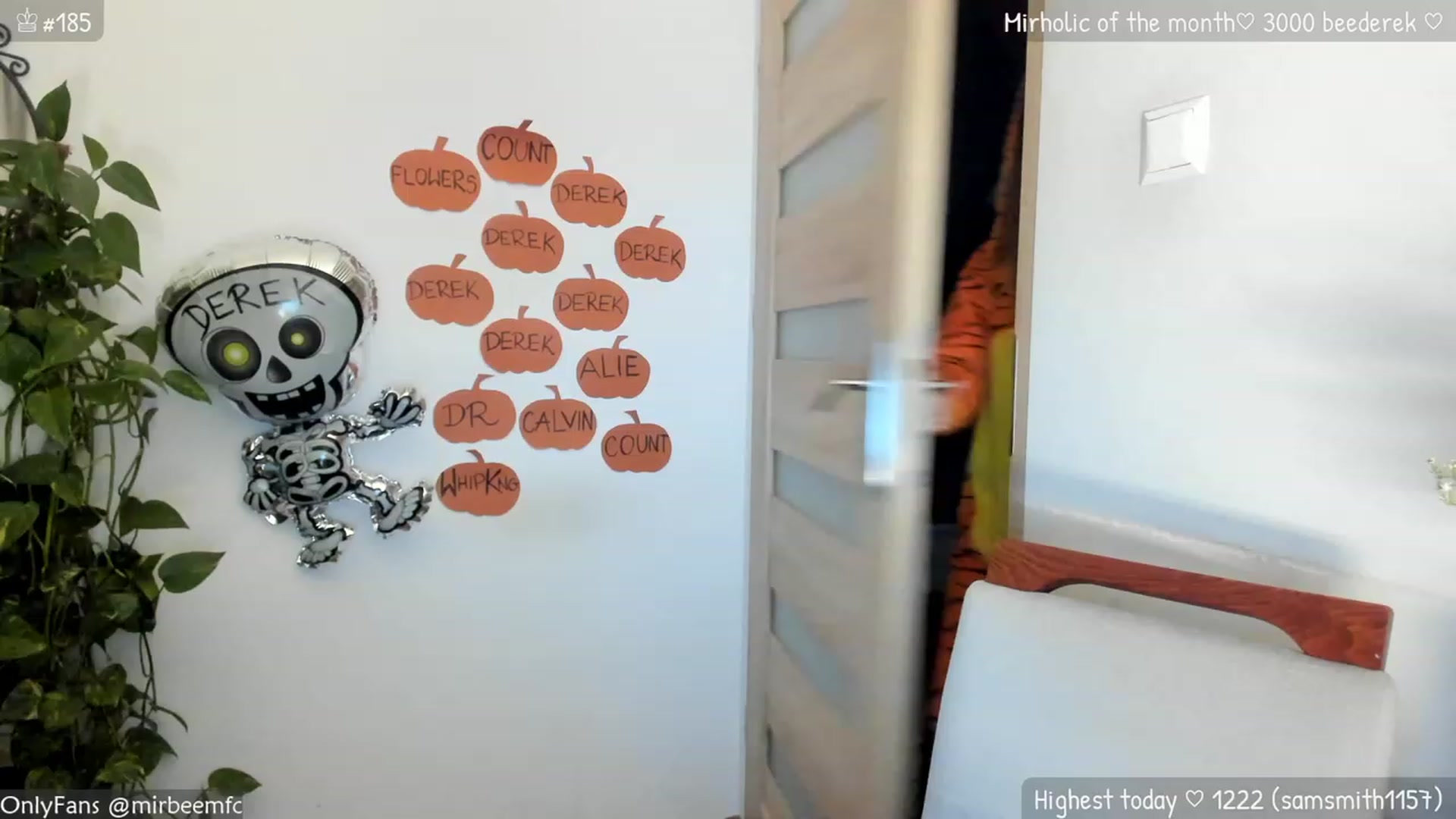 Gallery image thumbnail from MirBee's myfreecams stream on, 10/09/2023, 21:37 image 20 of 20