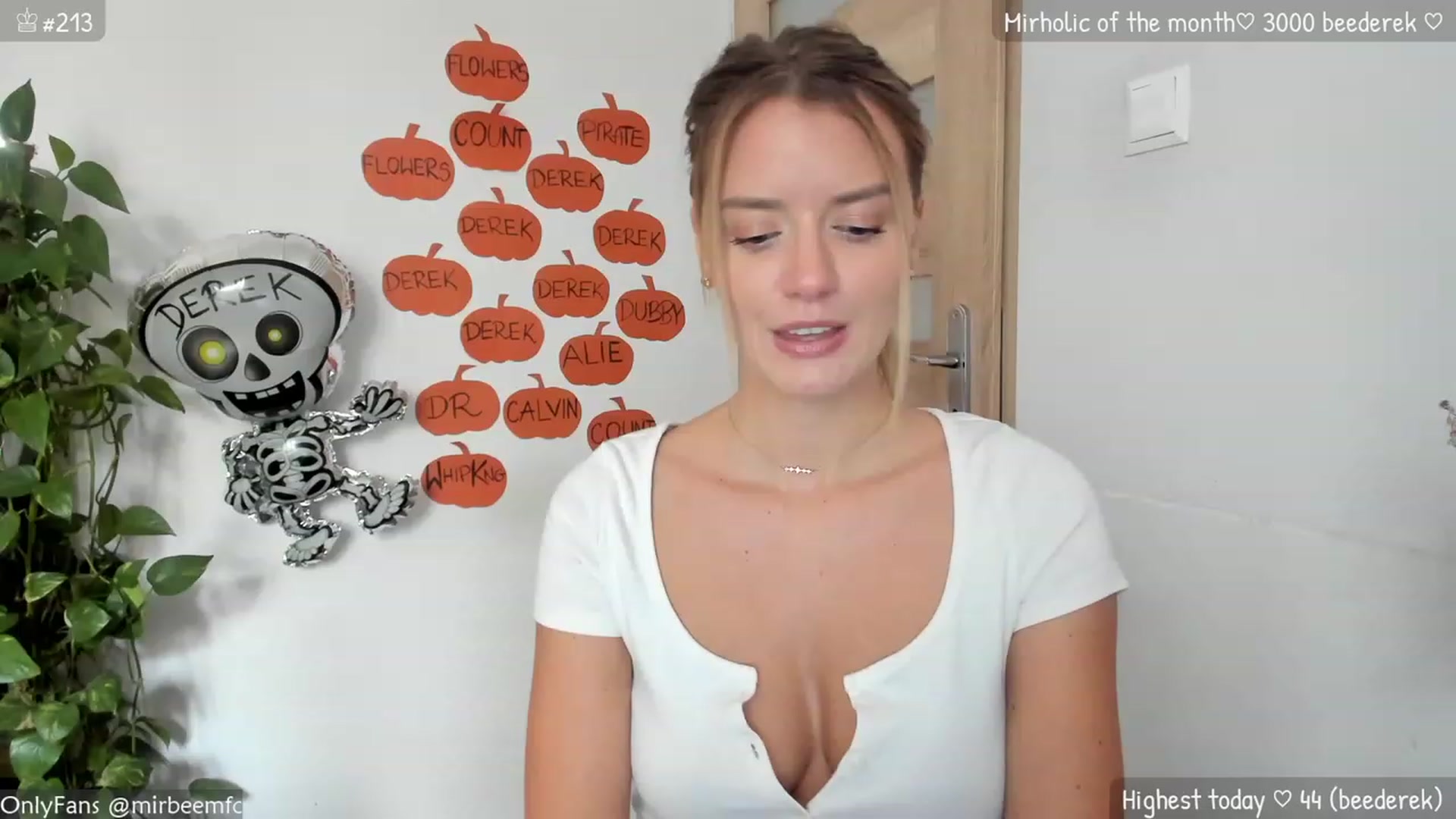 Gallery image thumbnail from MirBee's myfreecams stream on, 10/11/2023, 14:21 image 4 of 20