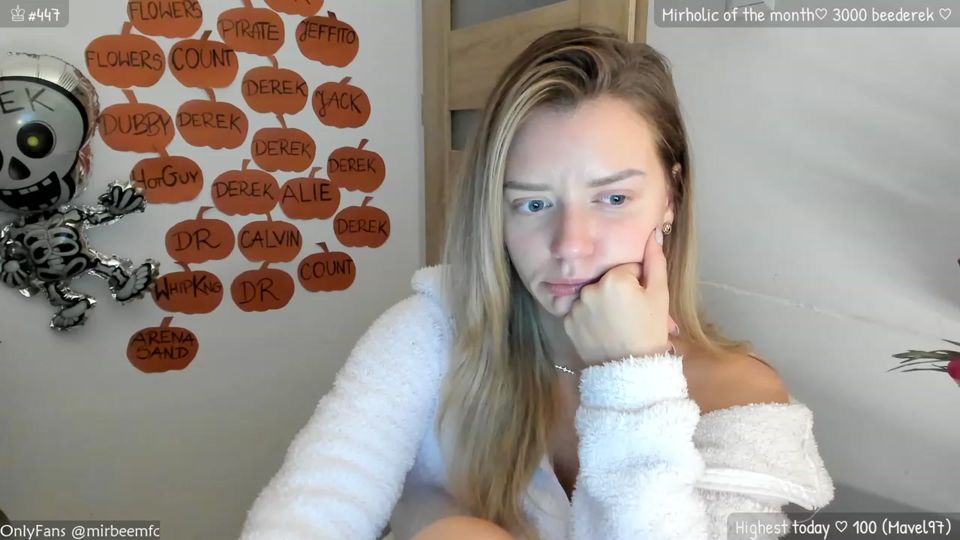 Gallery image thumbnail from MirBee's myfreecams stream on, 10/21/2023, 24:04 image 4 of 20