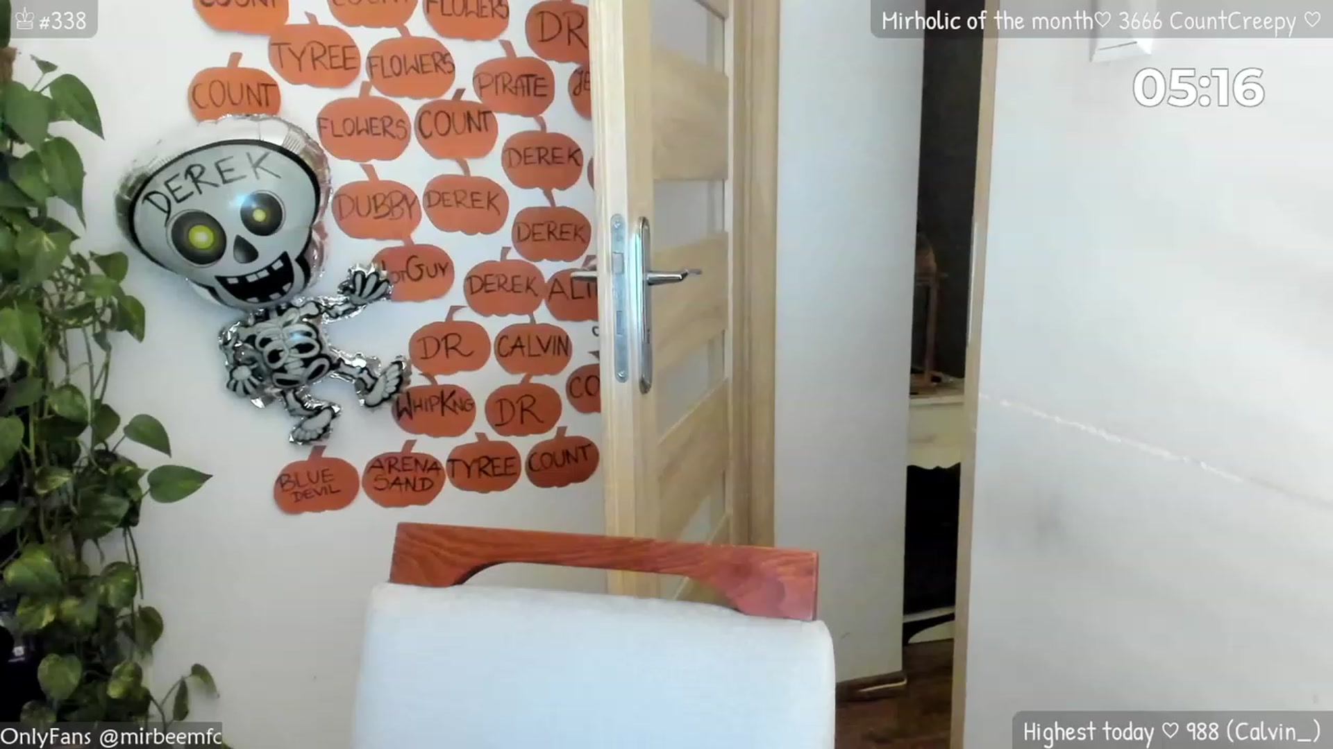 Gallery image thumbnail from MirBee's myfreecams stream on, 10/21/2023, 23:38 image 4 of 20
