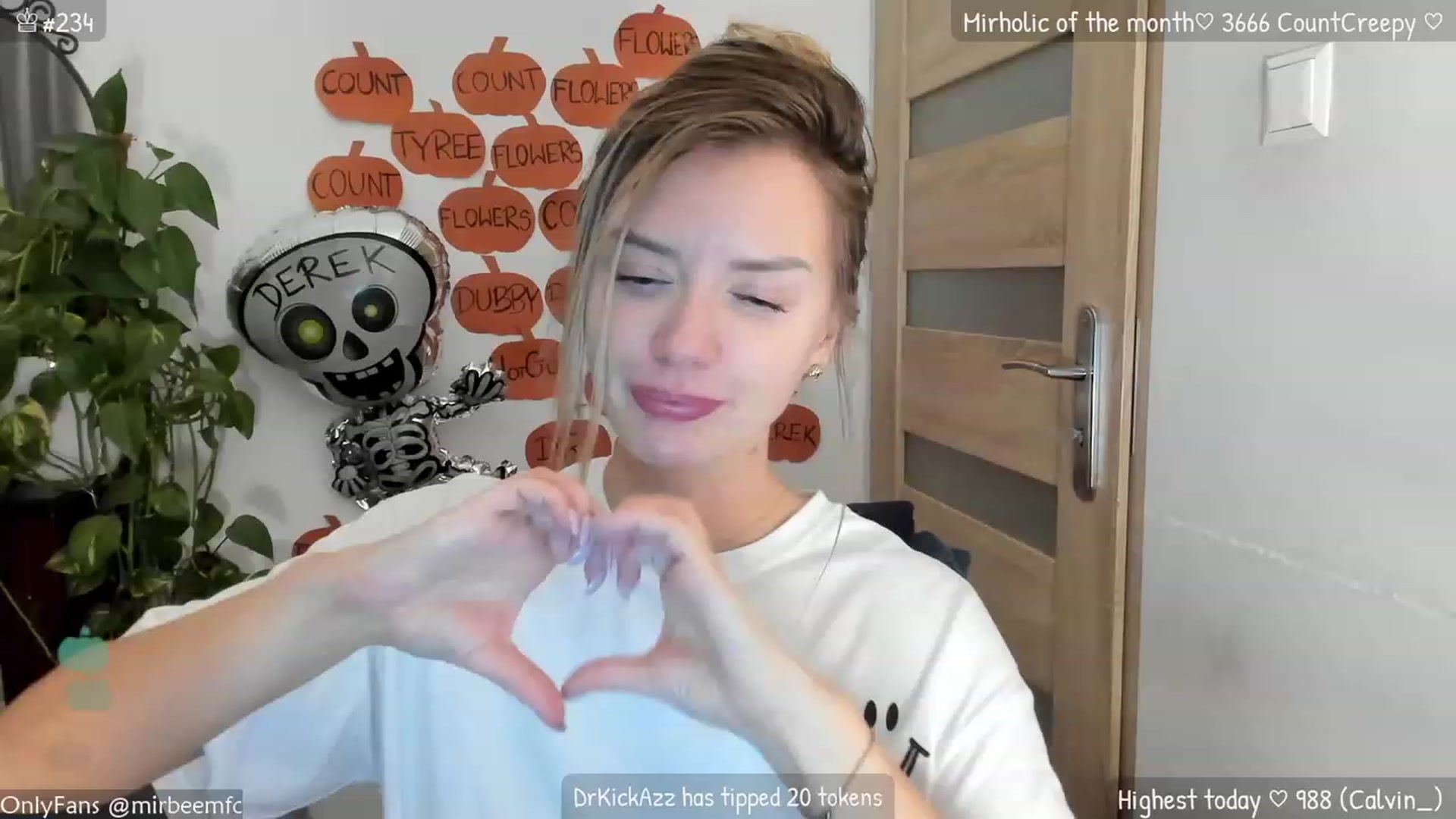 Gallery image thumbnail from MirBee's myfreecams stream on, 10/22/2023, 03:04 image 20 of 20