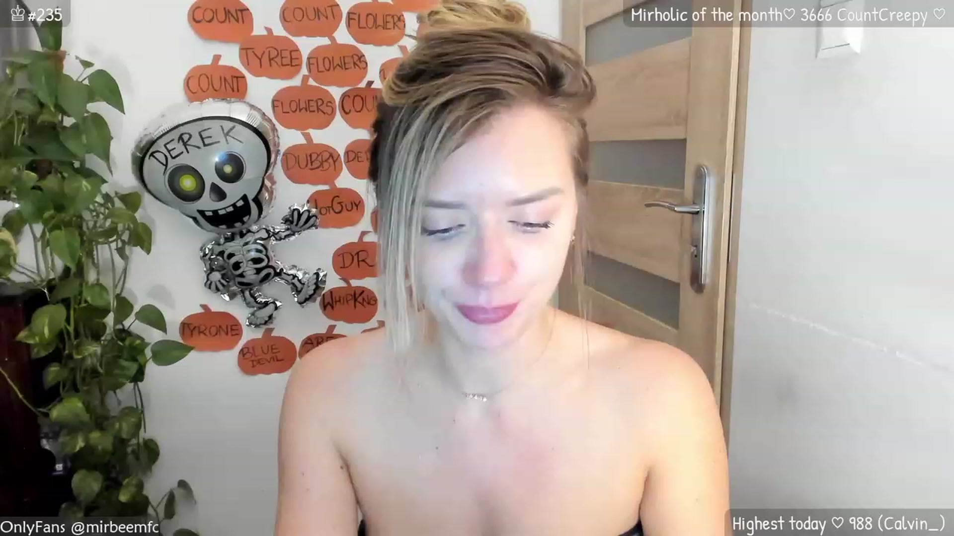 Gallery image thumbnail from MirBee's myfreecams stream on, 10/22/2023, 03:04 image 5 of 20