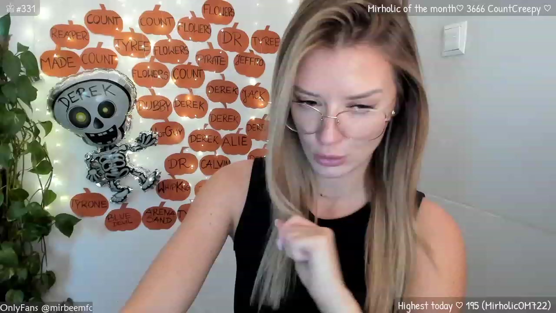 Gallery image thumbnail from MirBee's myfreecams stream on, 10/27/2023, 14:06 image 14 of 20