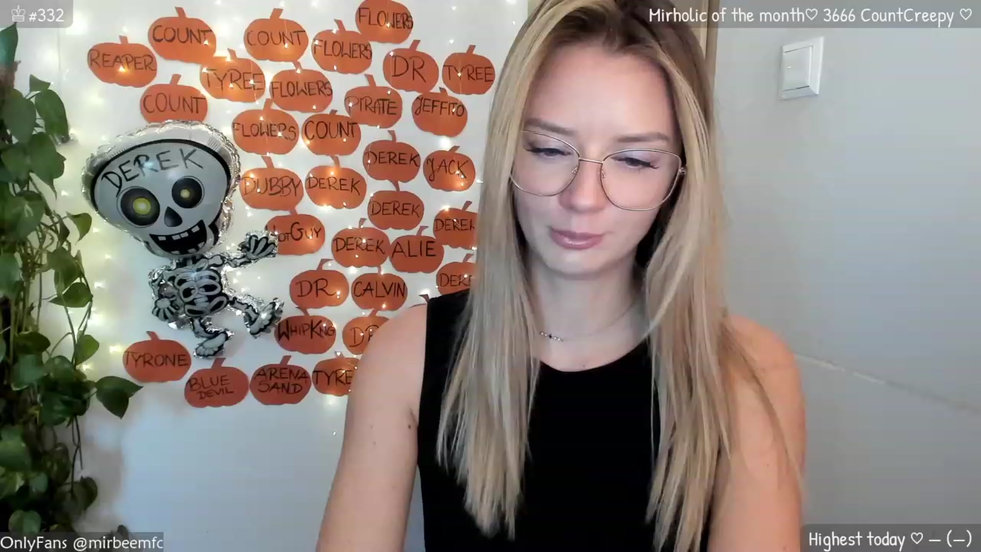 Gallery image thumbnail from MirBee's myfreecams stream on, 10/27/2023, 14:06 image 4 of 20