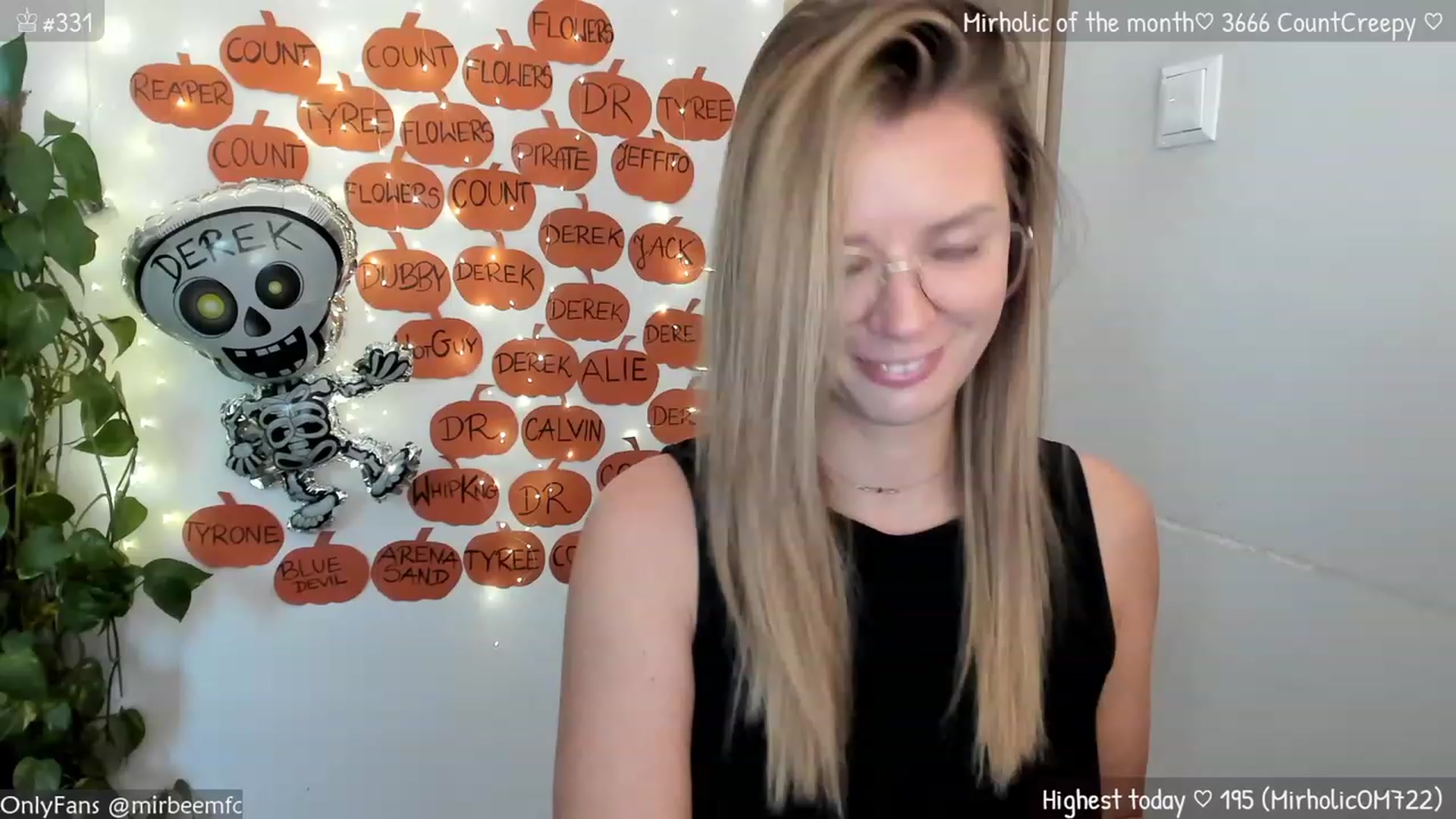 Gallery image thumbnail from MirBee's myfreecams stream on, 10/27/2023, 14:06 image 7 of 20