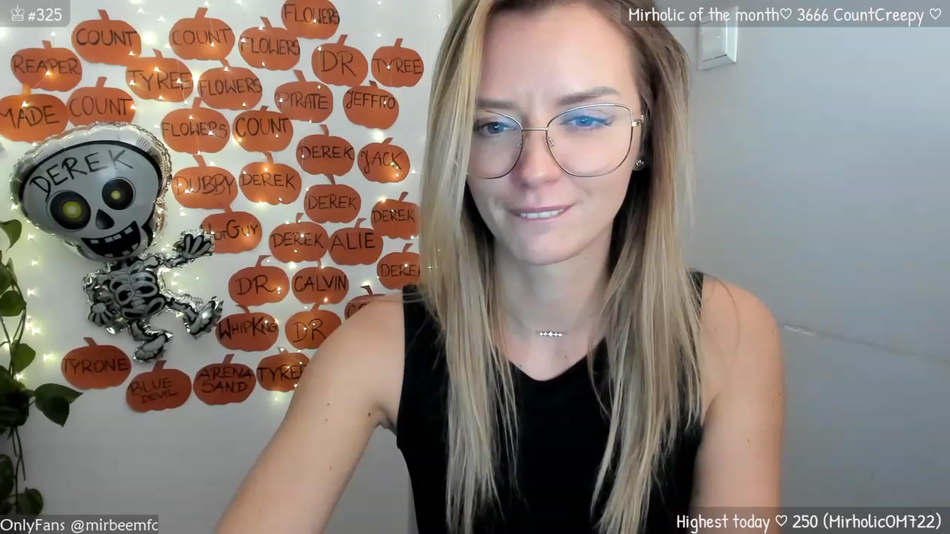 Gallery image thumbnail from MirBee's myfreecams stream on, 10/27/2023, 16:32 image 13 of 20