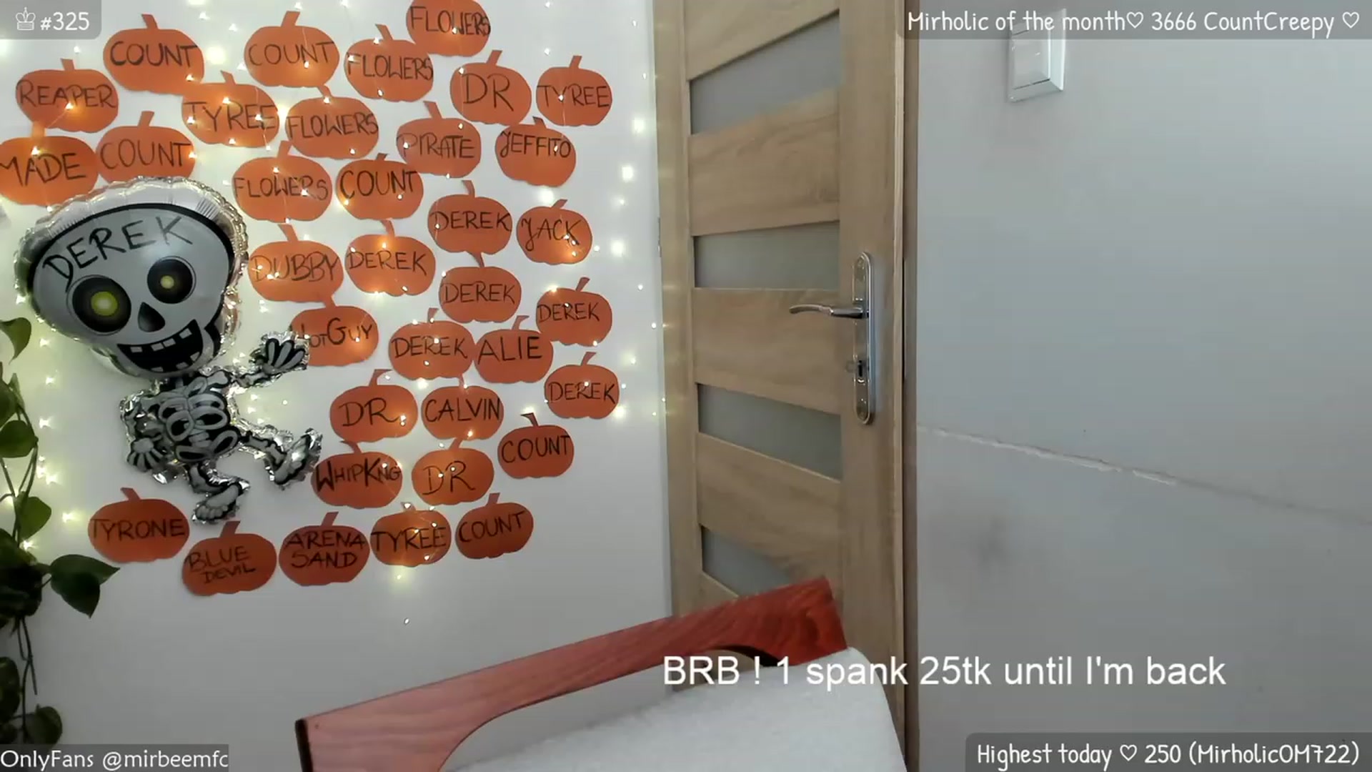 Gallery image thumbnail from MirBee's myfreecams stream on, 10/27/2023, 16:32 image 12 of 20