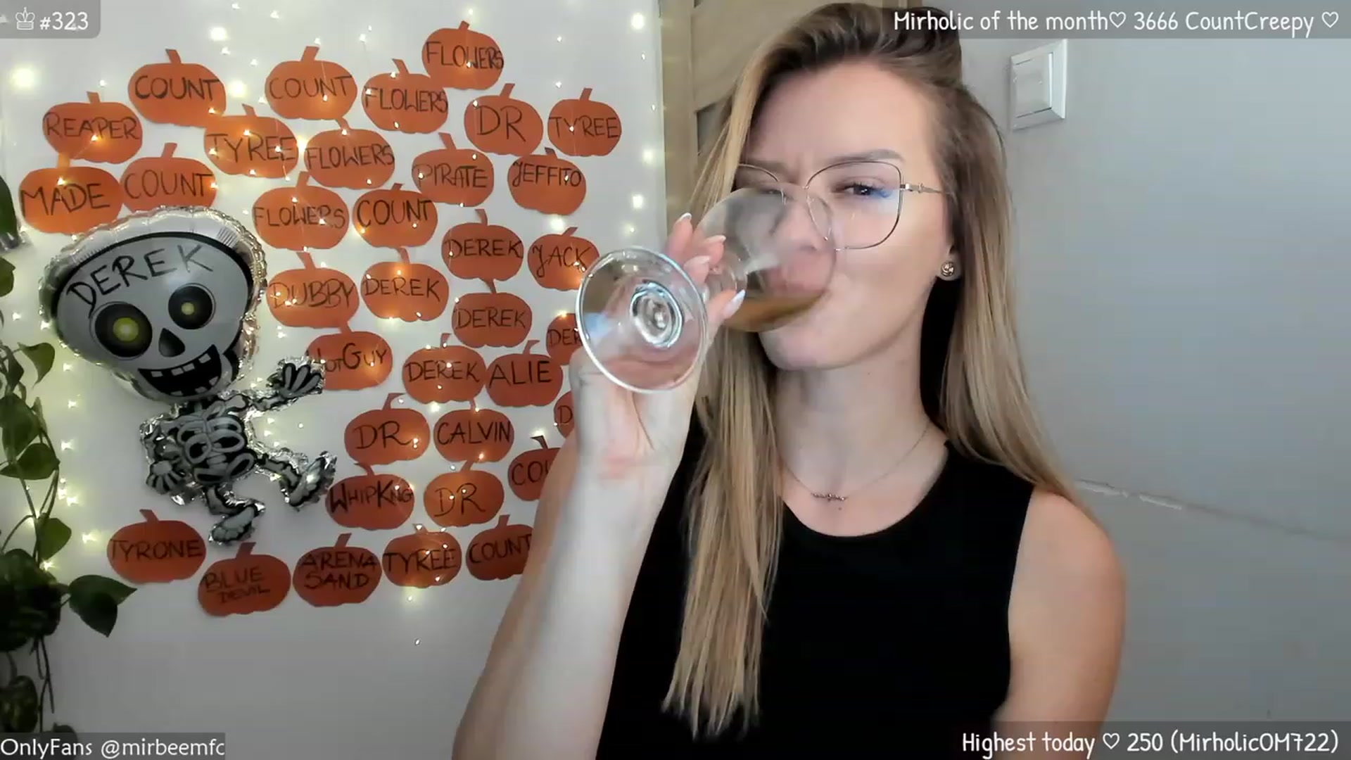 Gallery image thumbnail from MirBee's myfreecams stream on, 10/27/2023, 16:32 image 18 of 20