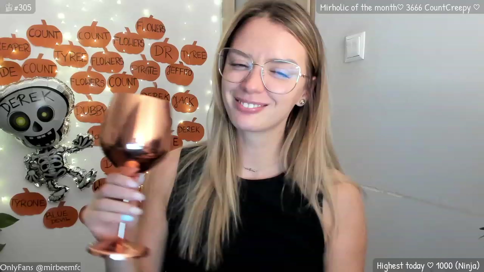 Gallery image thumbnail from MirBee's myfreecams stream on, 10/28/2023, 24:06 image 15 of 20