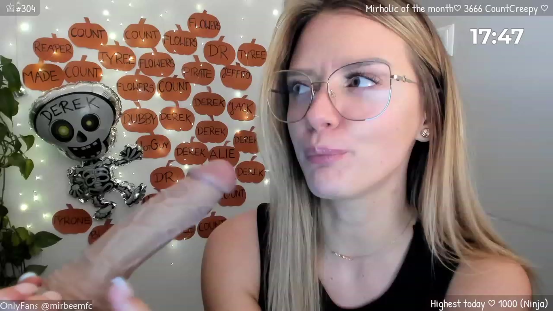 Gallery image thumbnail from MirBee's myfreecams stream on, 10/28/2023, 24:46 image 5 of 20