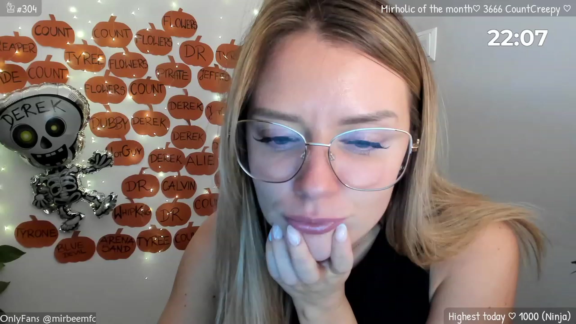 Gallery image thumbnail from MirBee's myfreecams stream on, 10/28/2023, 24:46 image 3 of 20
