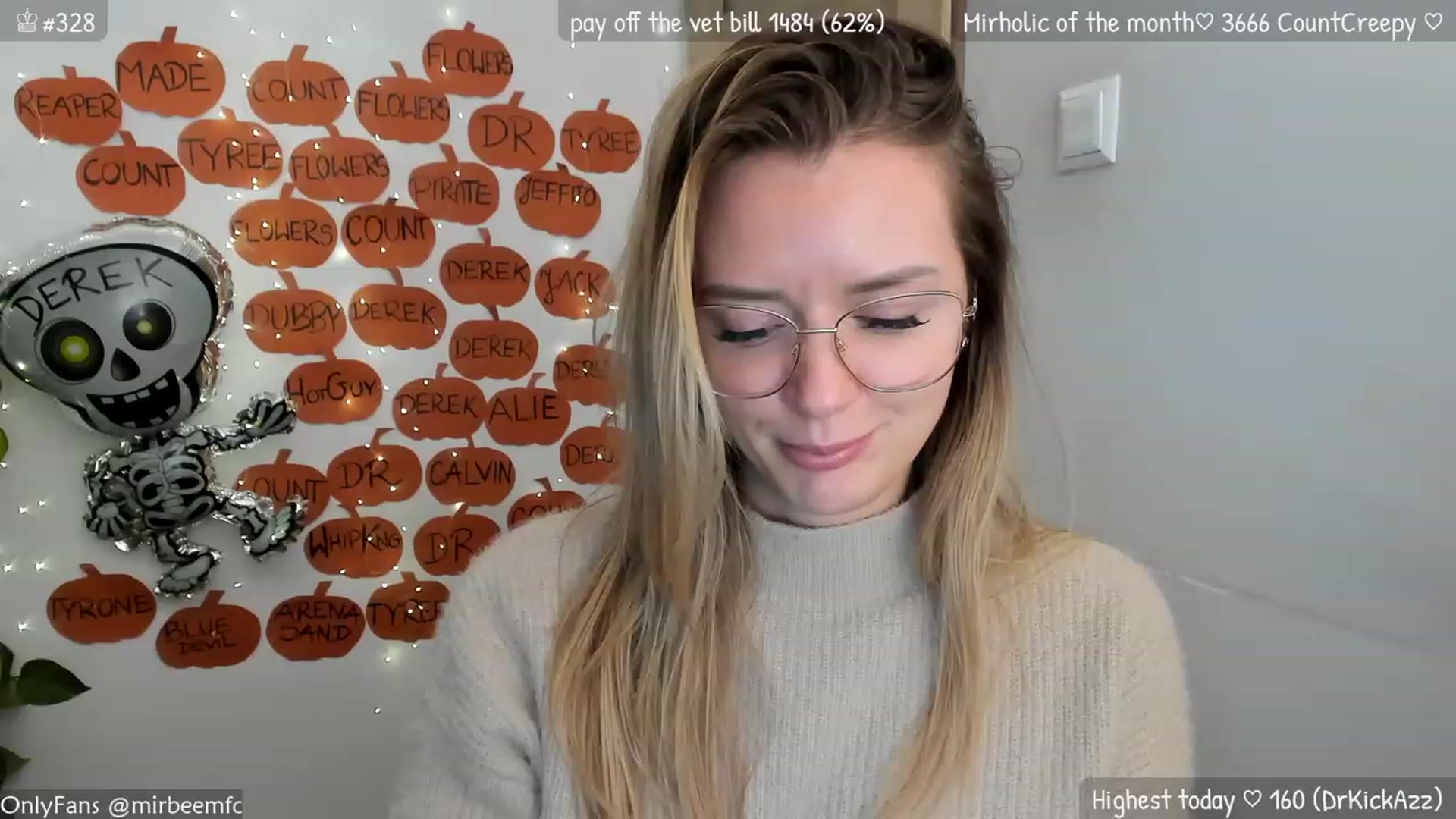 Gallery image thumbnail from MirBee's myfreecams stream on, 10/30/2023, 24:04 image 11 of 20
