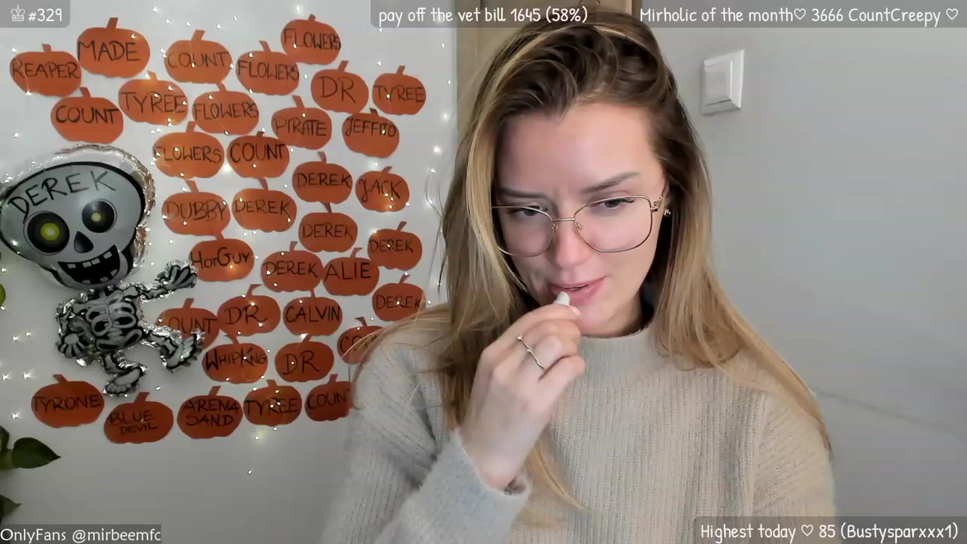 Gallery image thumbnail from MirBee's myfreecams stream on, 10/30/2023, 24:04 image 10 of 20